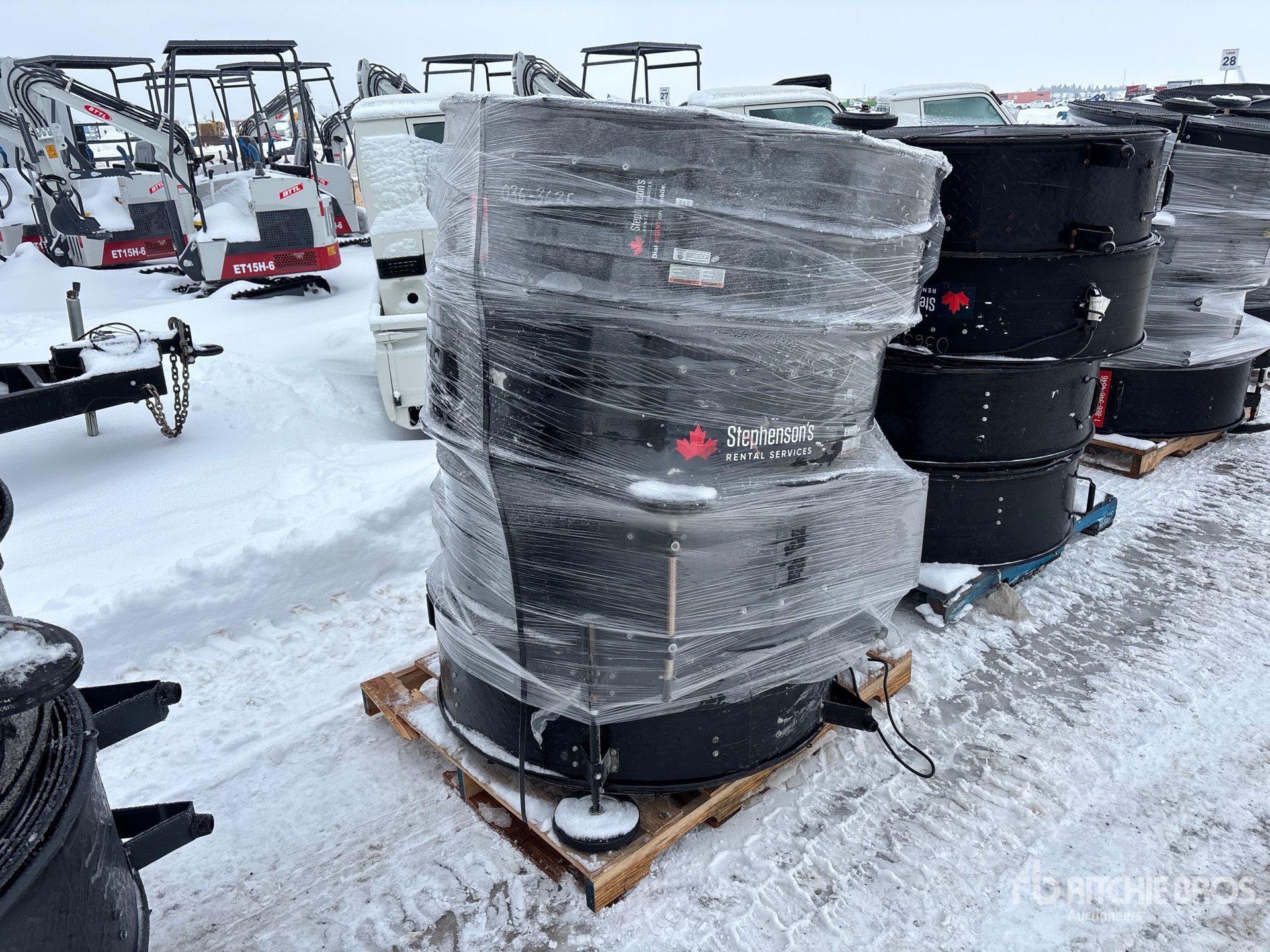 General Appearance with Picture, Left Front Corner