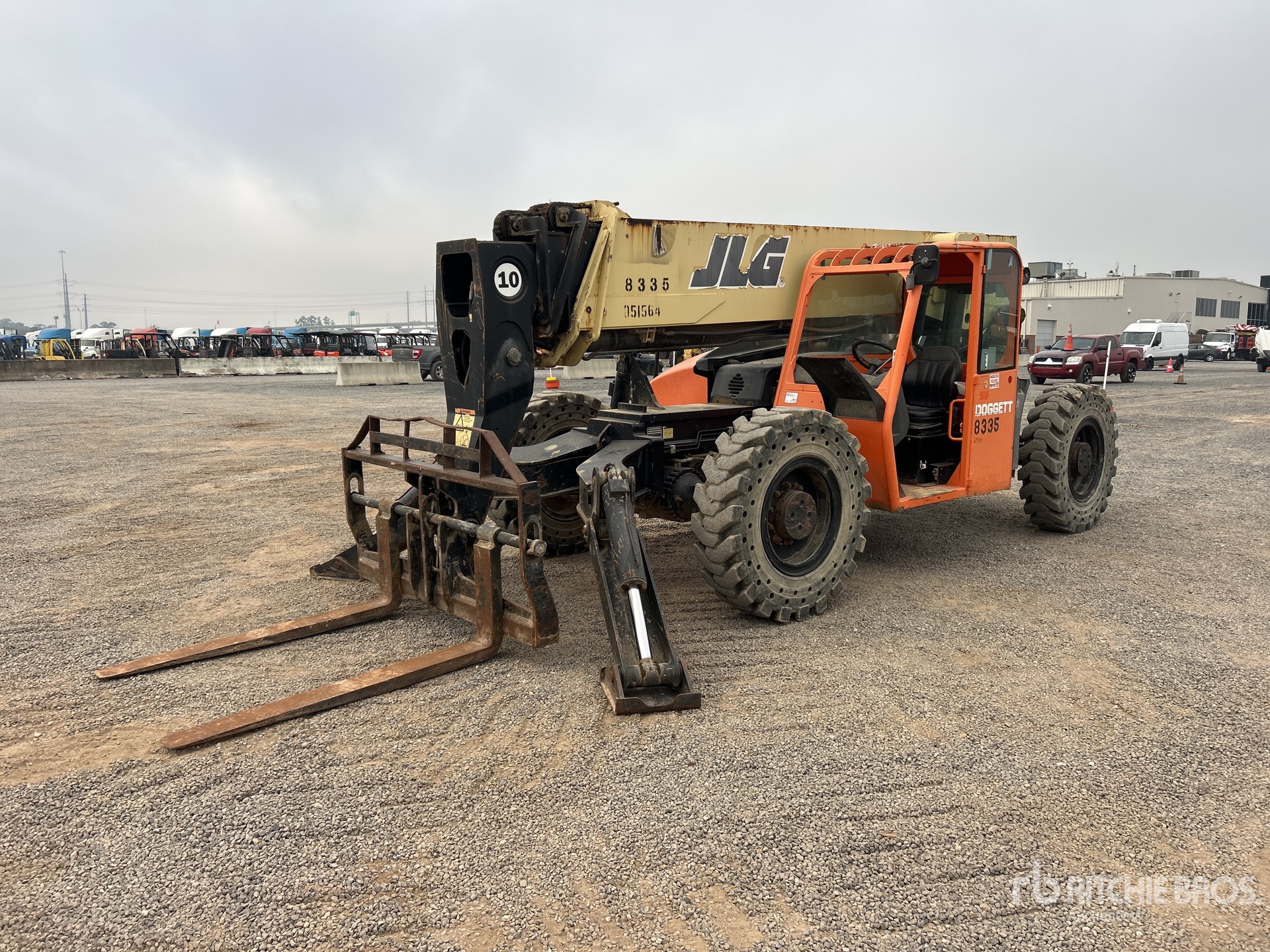 General Appearance with Bild, Ecke vorne links