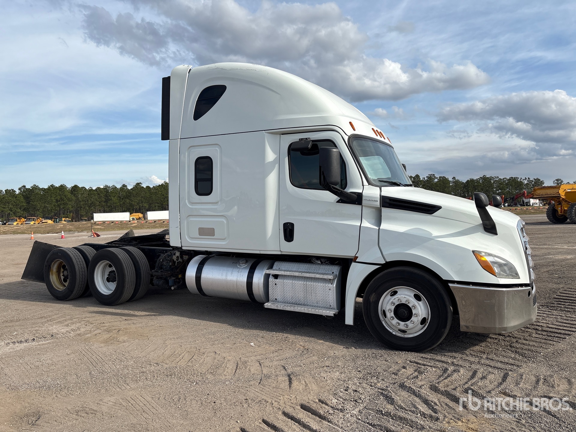 General Appearance with Imagen: esquina delantera derecha