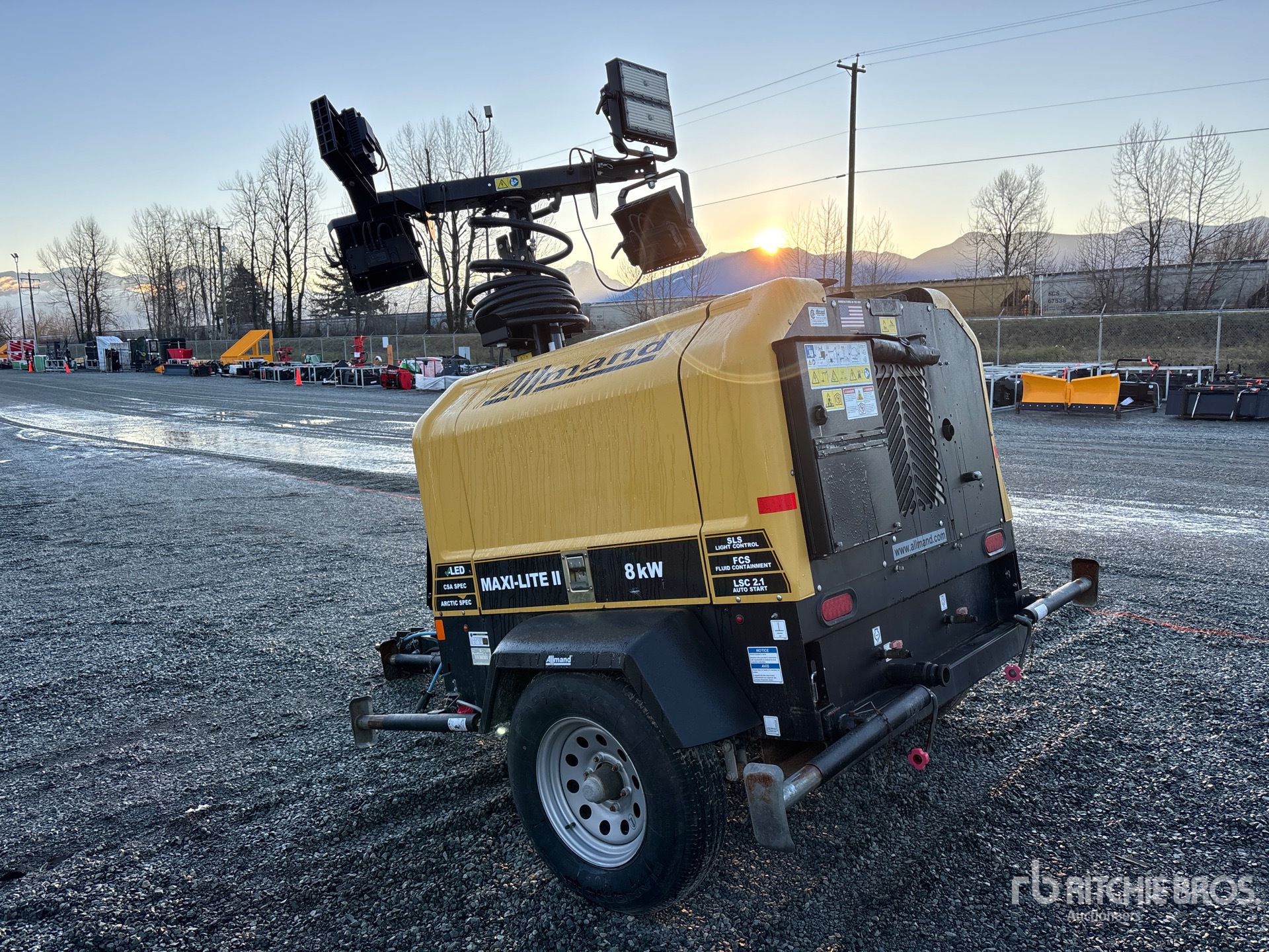 General Appearance with Picture, Left Rear Corner