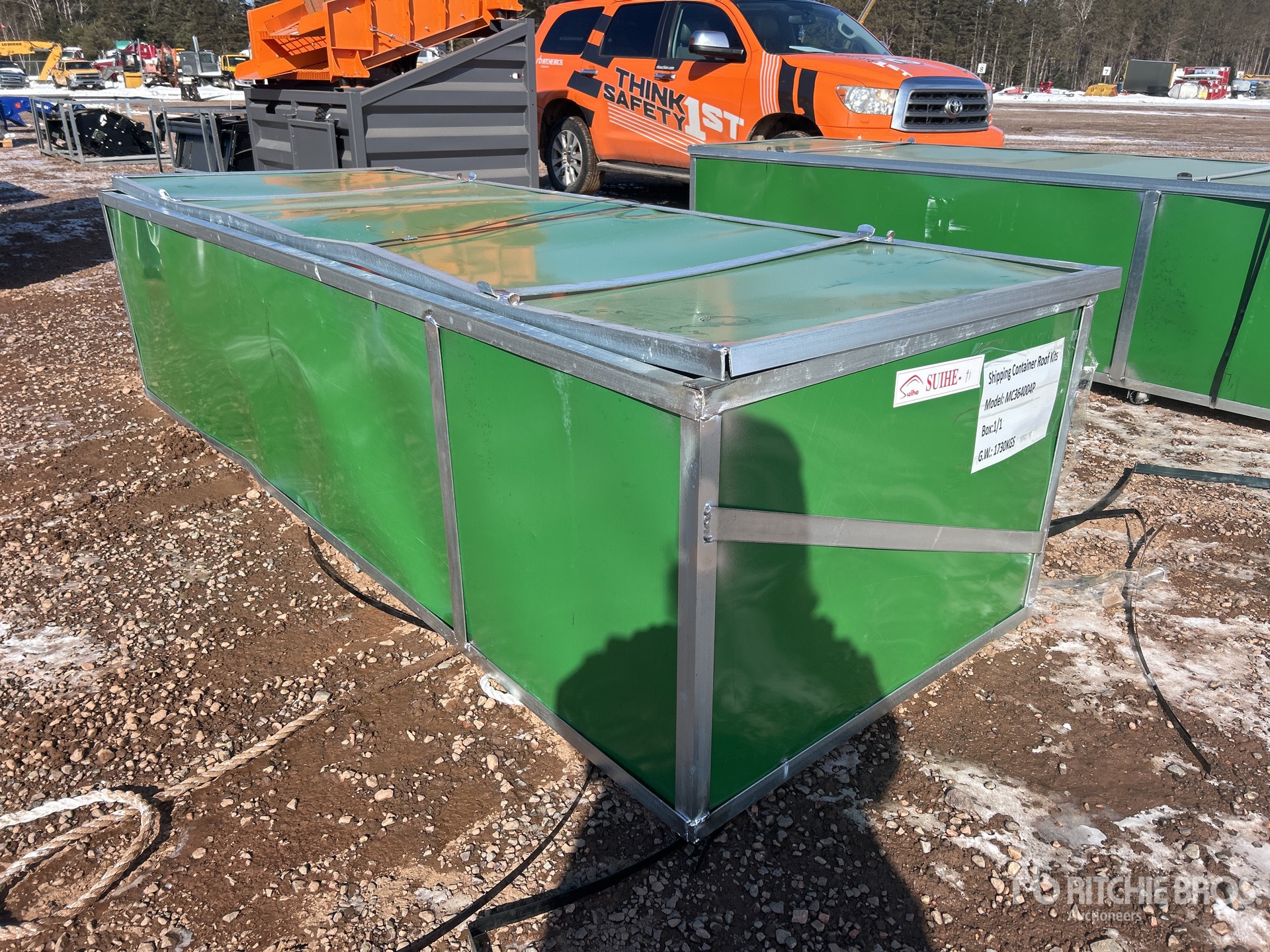 General Appearance with Picture, Right Rear Corner