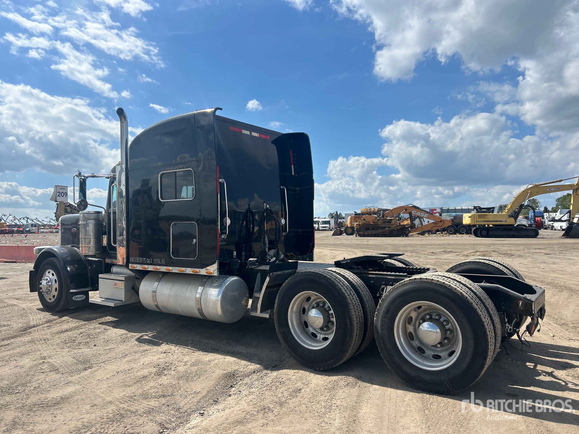 General Appearance with Imagen: esquina trasera izquierda