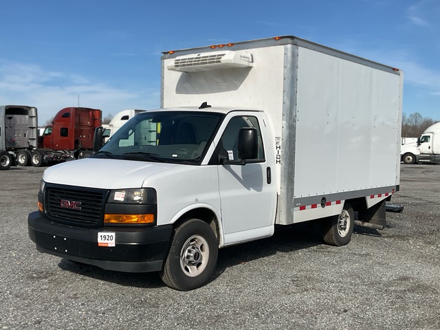 2024 GMC Savana G3500 4x2 Refrigerated Truck