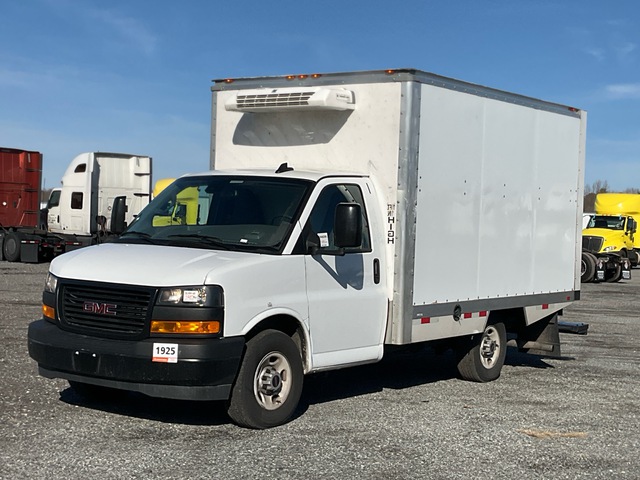 2024 GMC Savana G3500 4x2 Refrigerated Truck