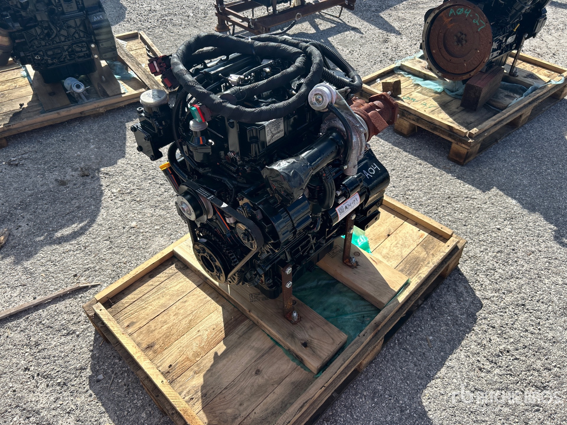 General Appearance with Foto, angolo anteriore sinistro