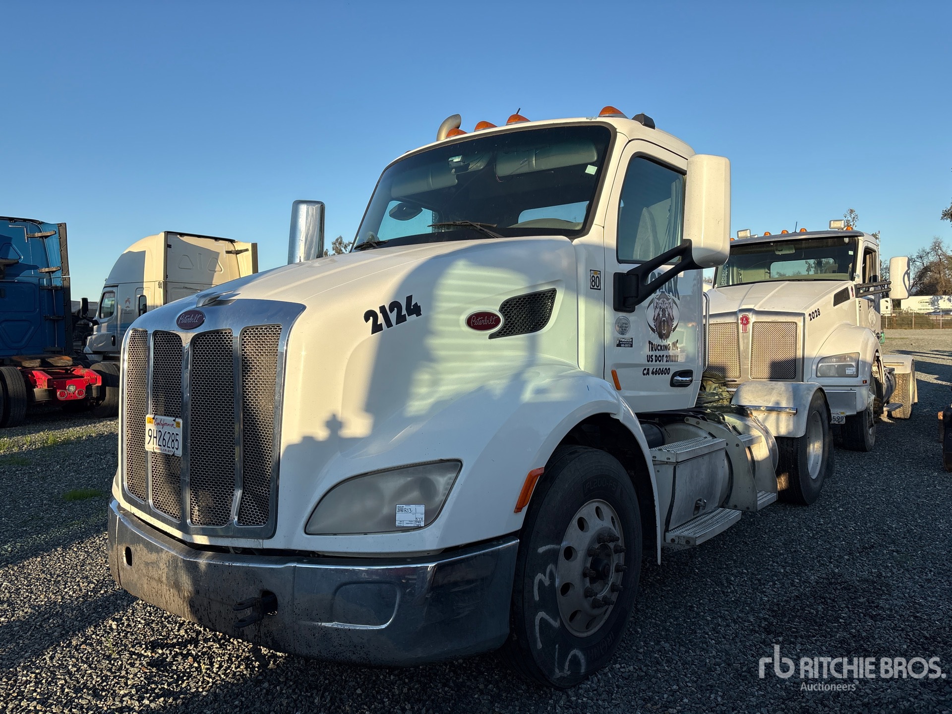 General Appearance with Picture, Left Front Corner