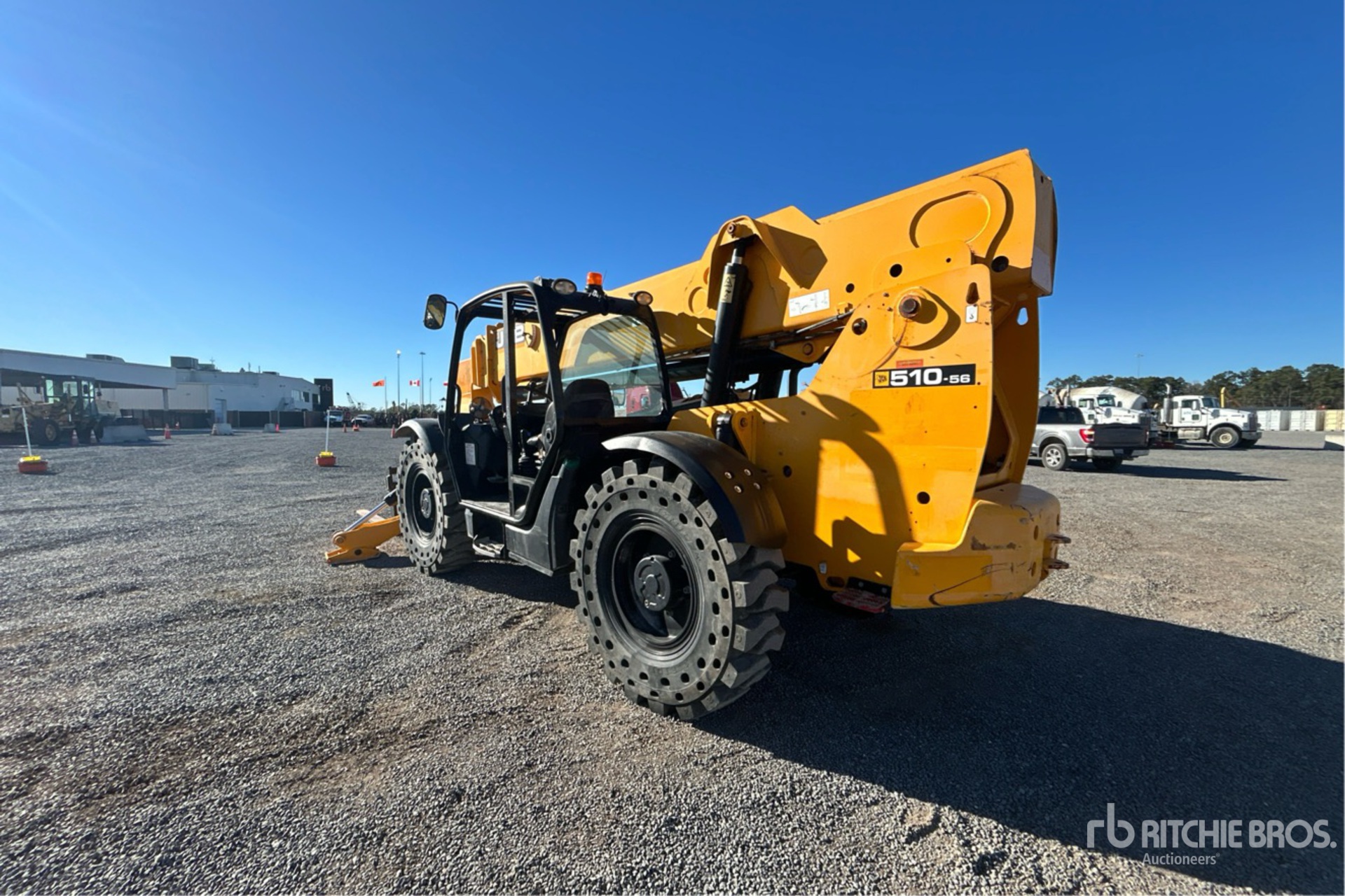 General Appearance with Bild, Ecke hinten links