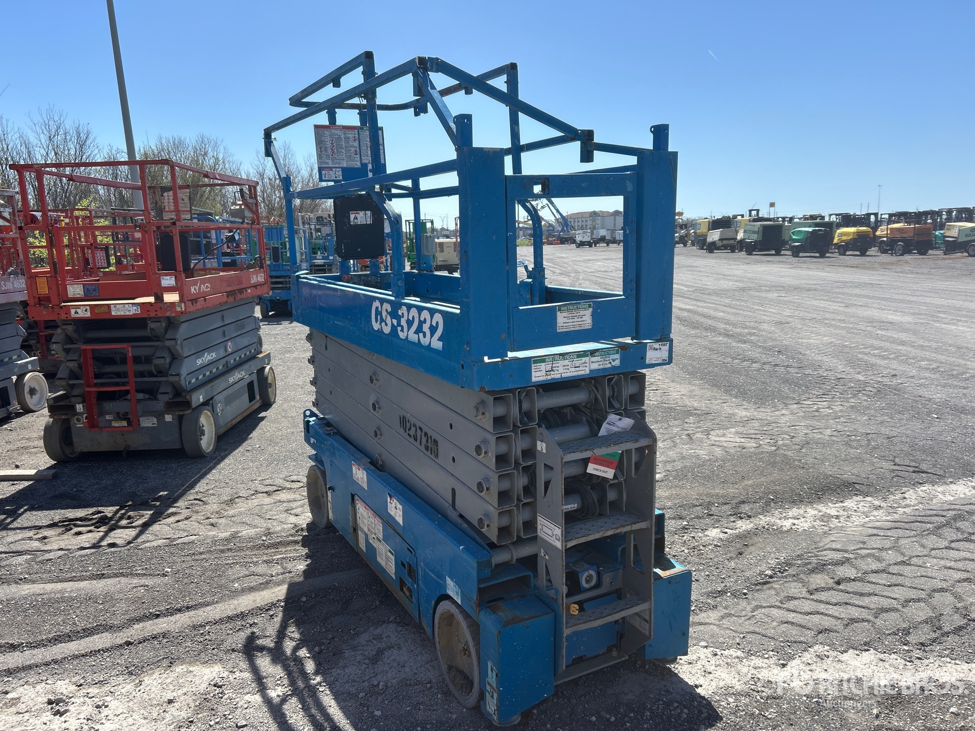 Aspect général with Image, coin arrière gauche