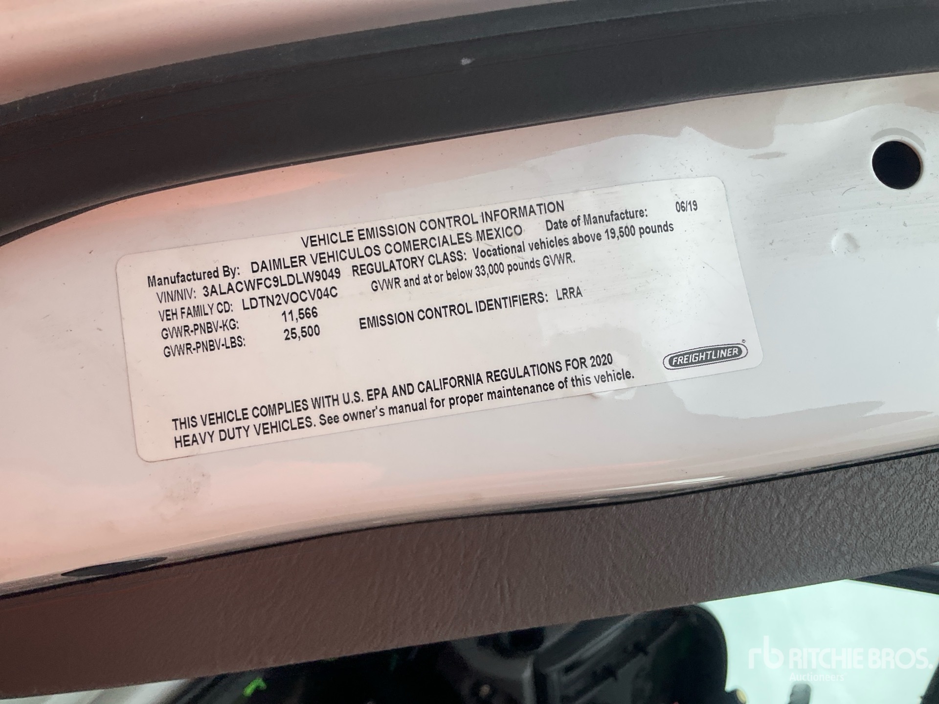 General Appearance with Numer seryjny/numer identyfikacyjny pojazdu