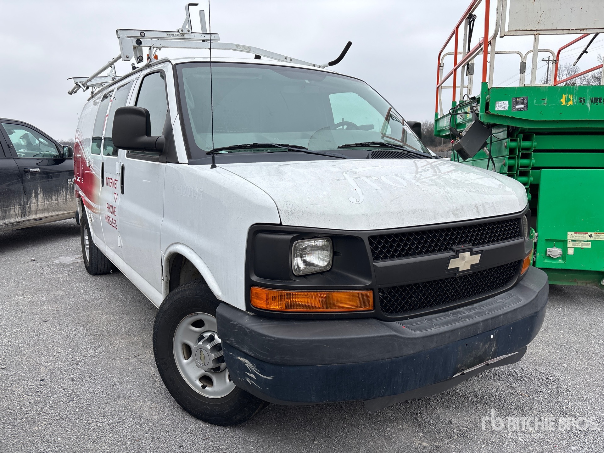 General Appearance with Picture, Right Front Corner