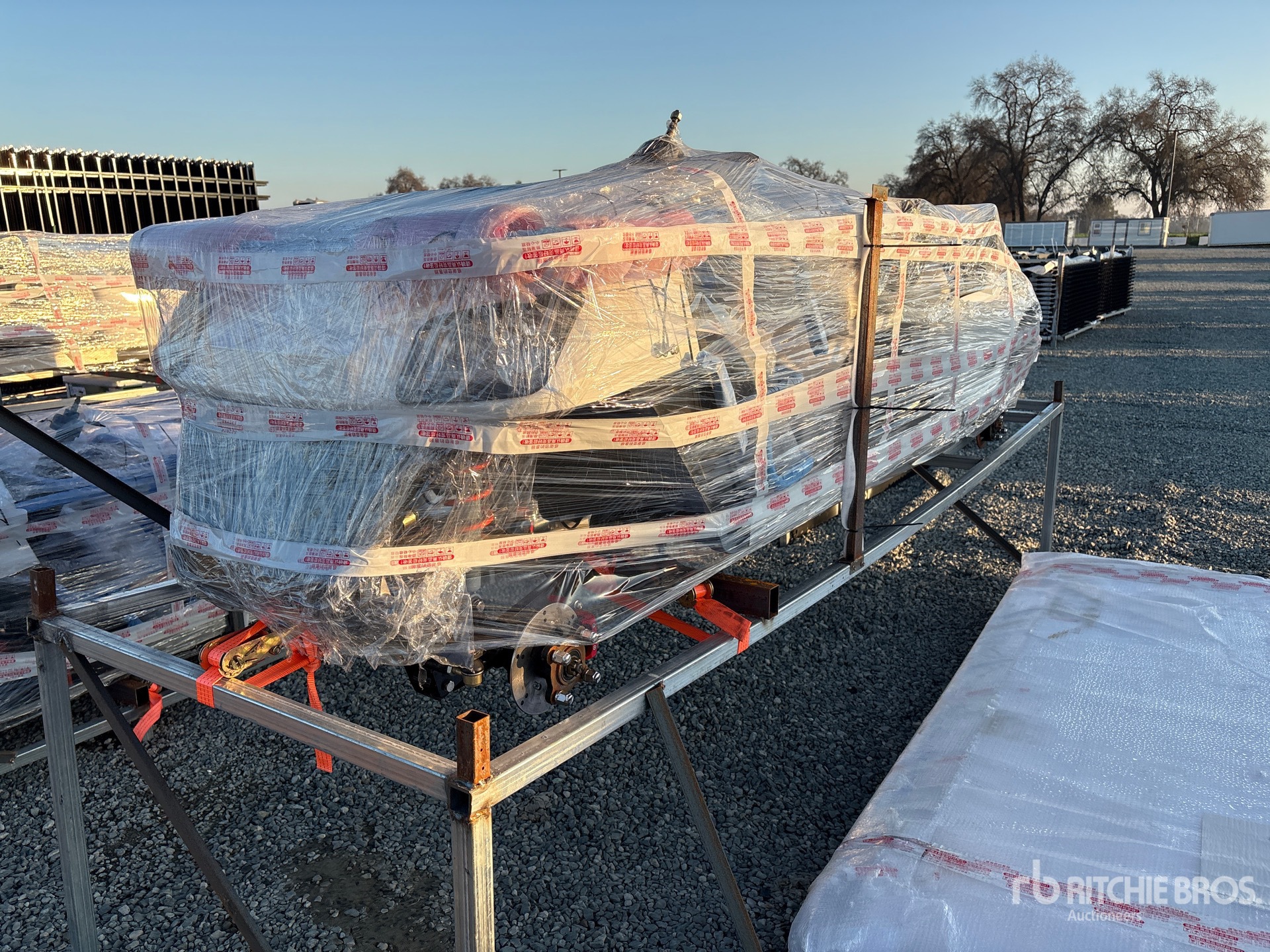 General Appearance with Foto, angolo posteriore sinistro