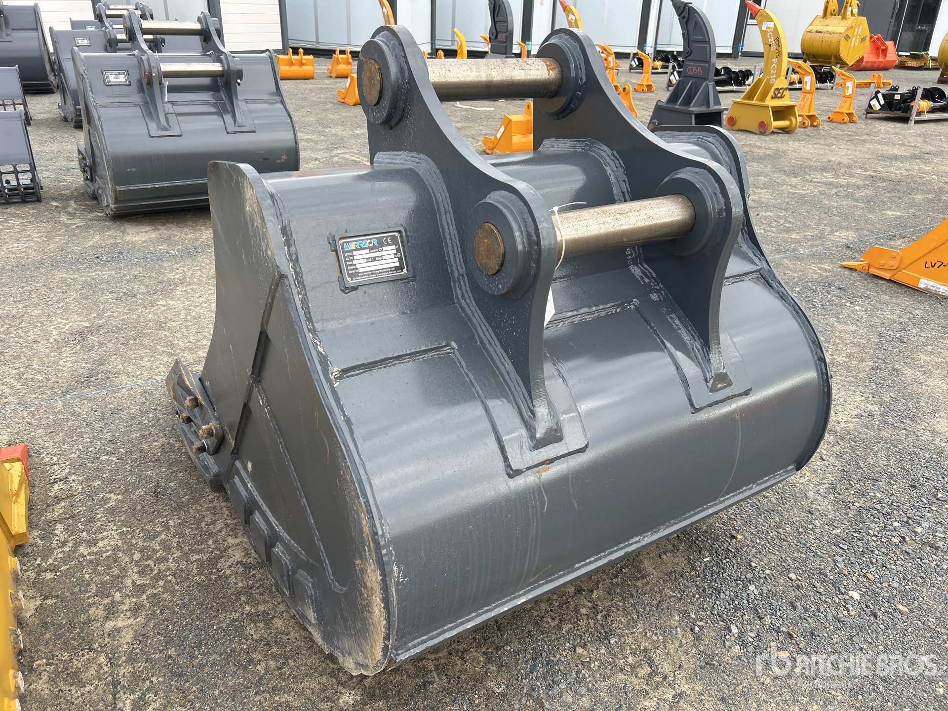 General Appearance with Foto, angolo posteriore sinistro