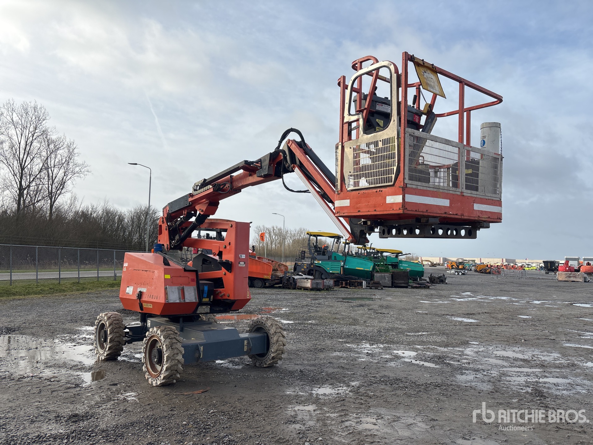 General Appearance with Picture, Left Rear Corner