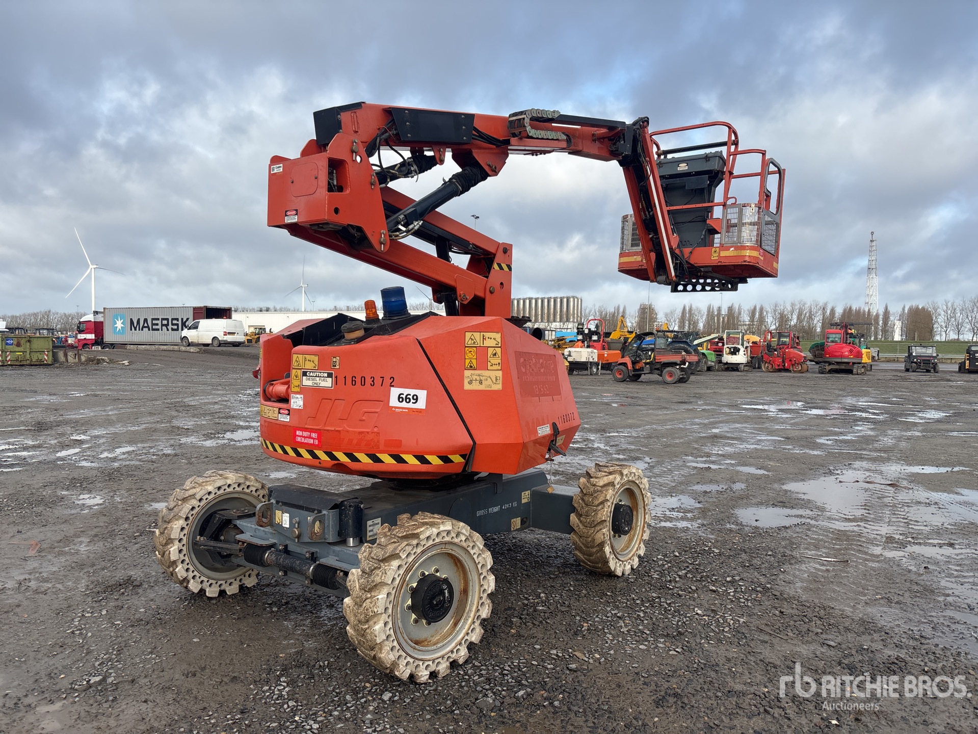 General Appearance with Picture, Left Front Corner