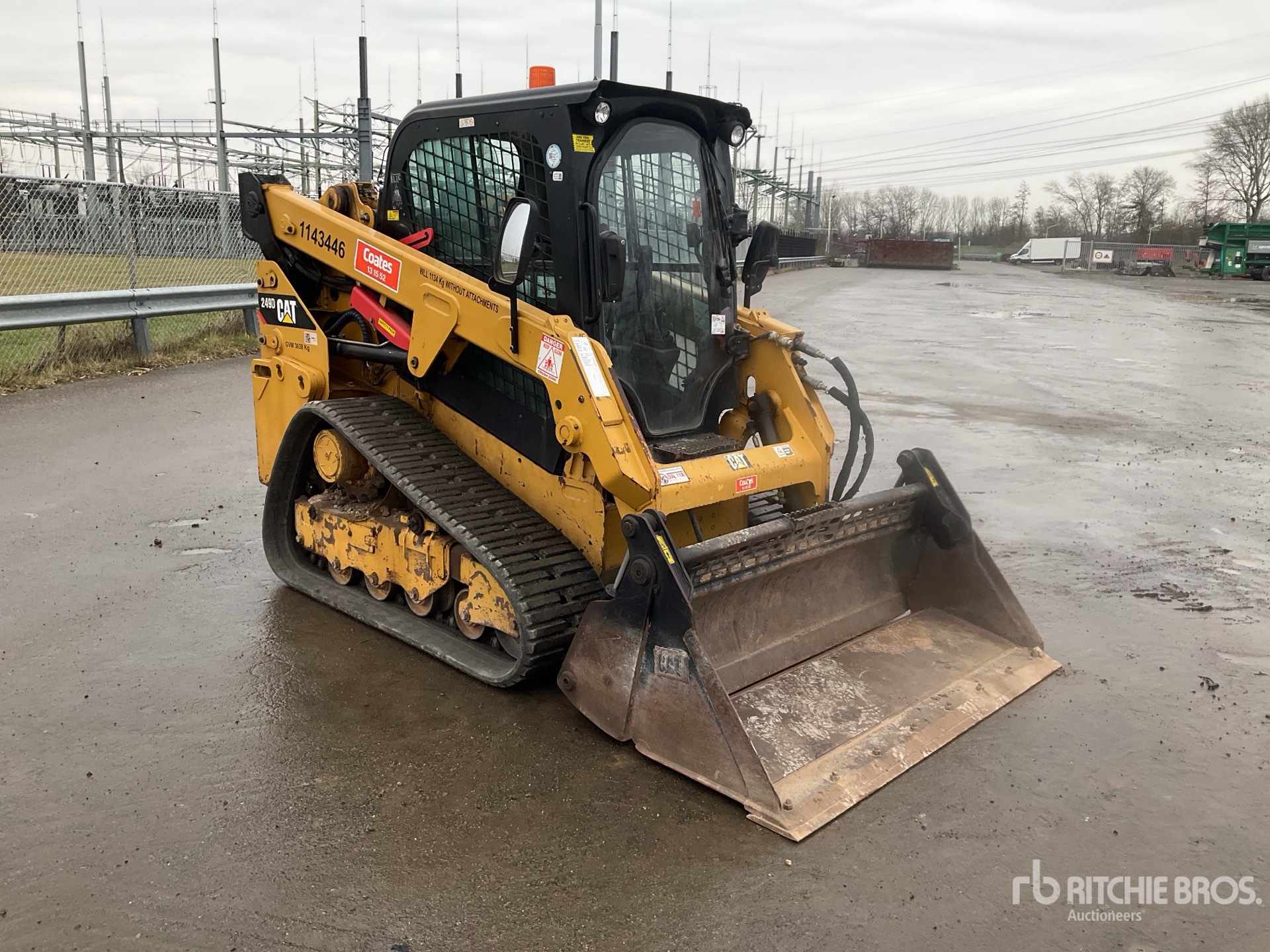 General Appearance with Picture, Right Front Corner