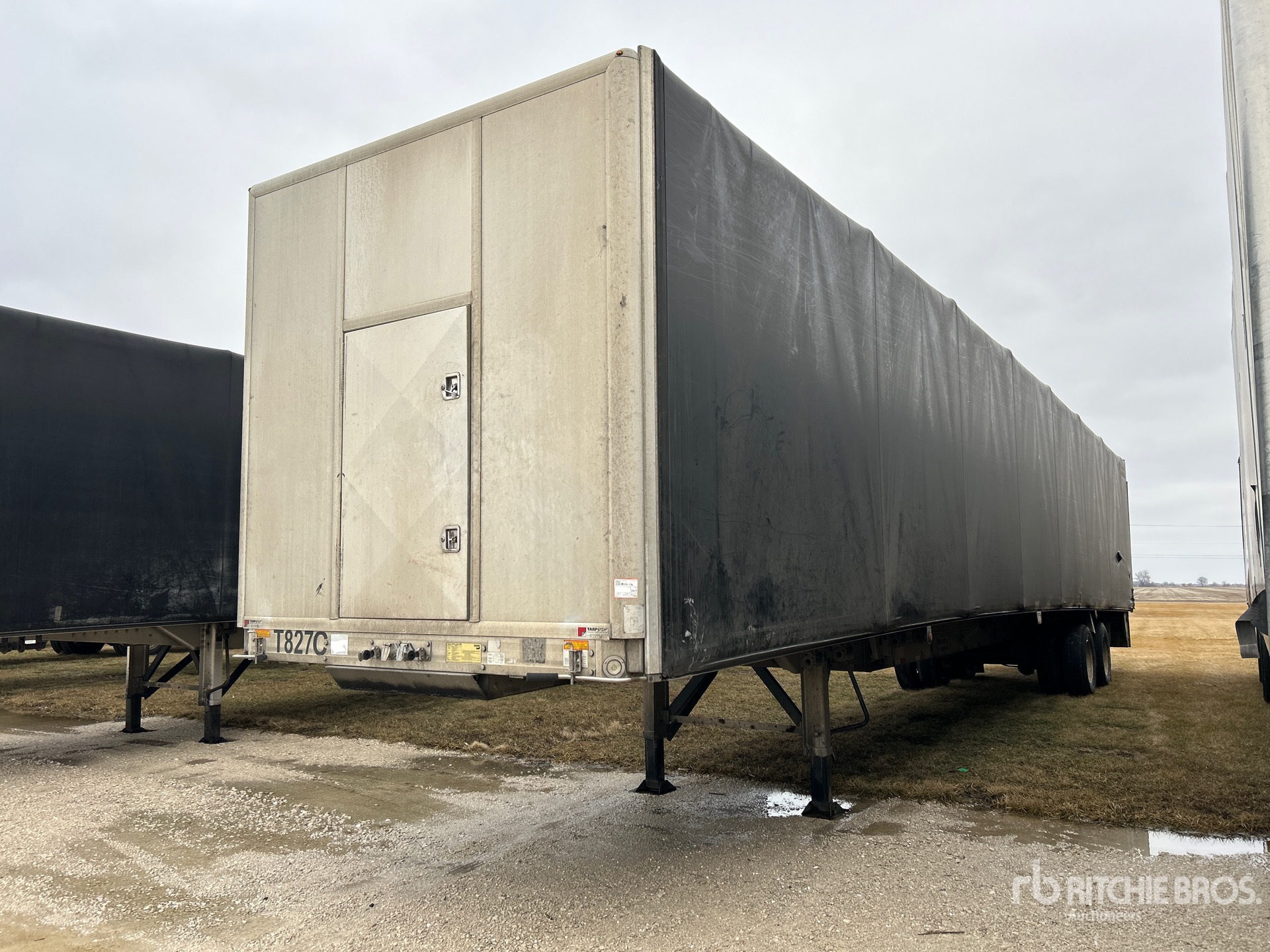 General Appearance with Bild, Ecke vorne links