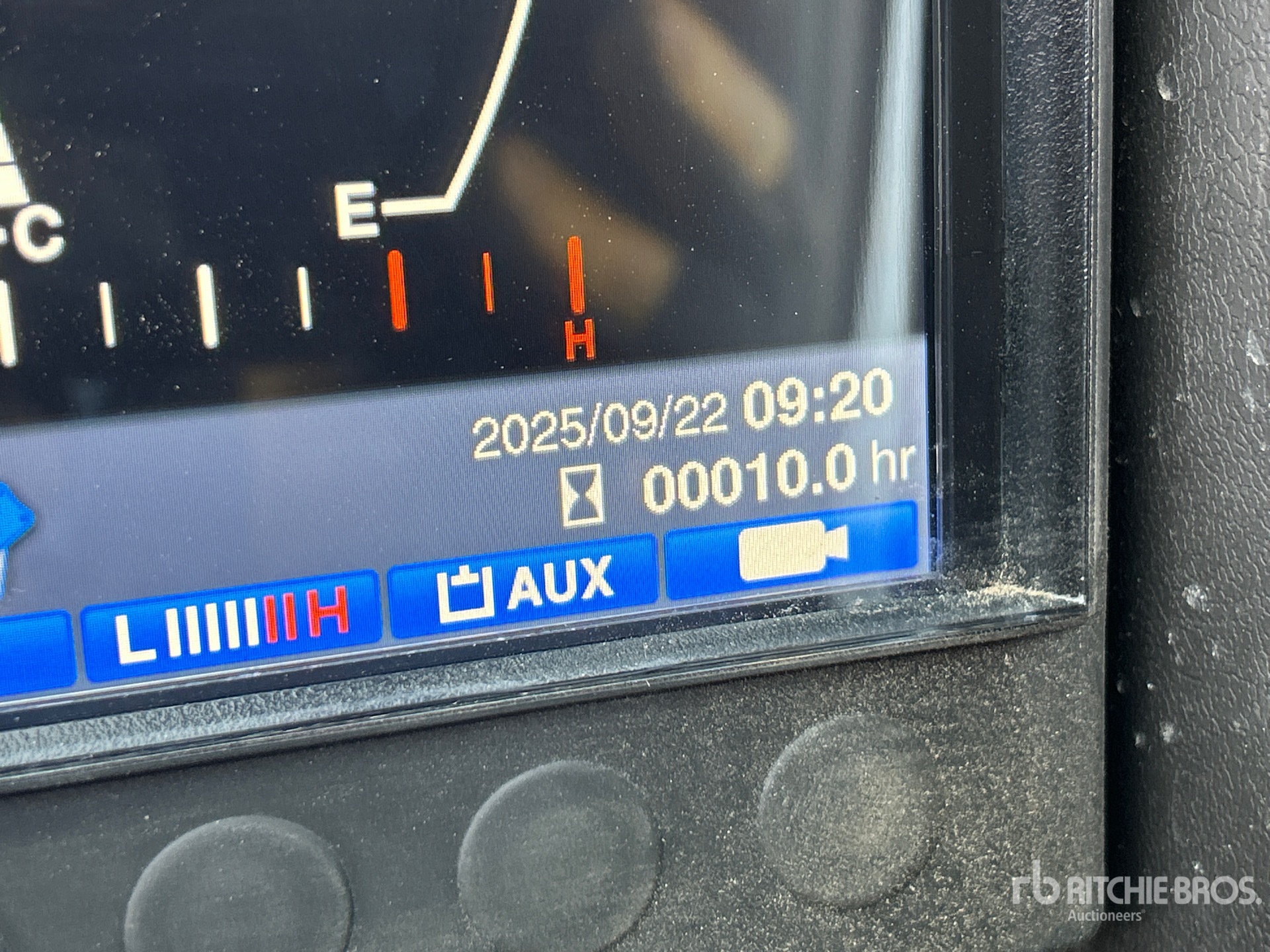 General Appearance with Hour Meter / Odometer
