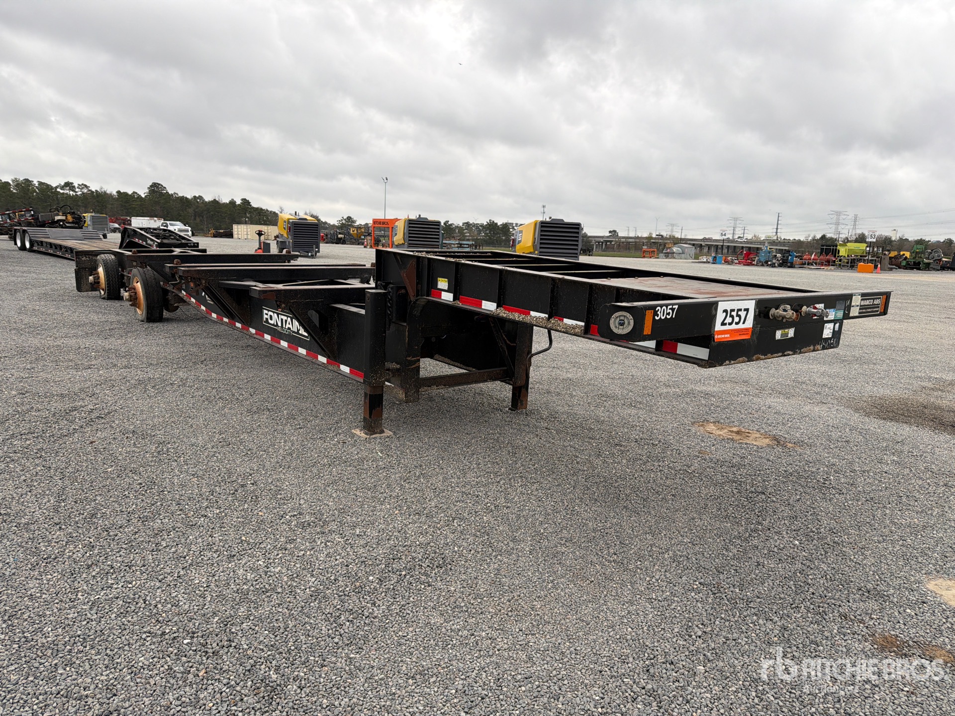 General Appearance with Foto, angolo anteriore destro