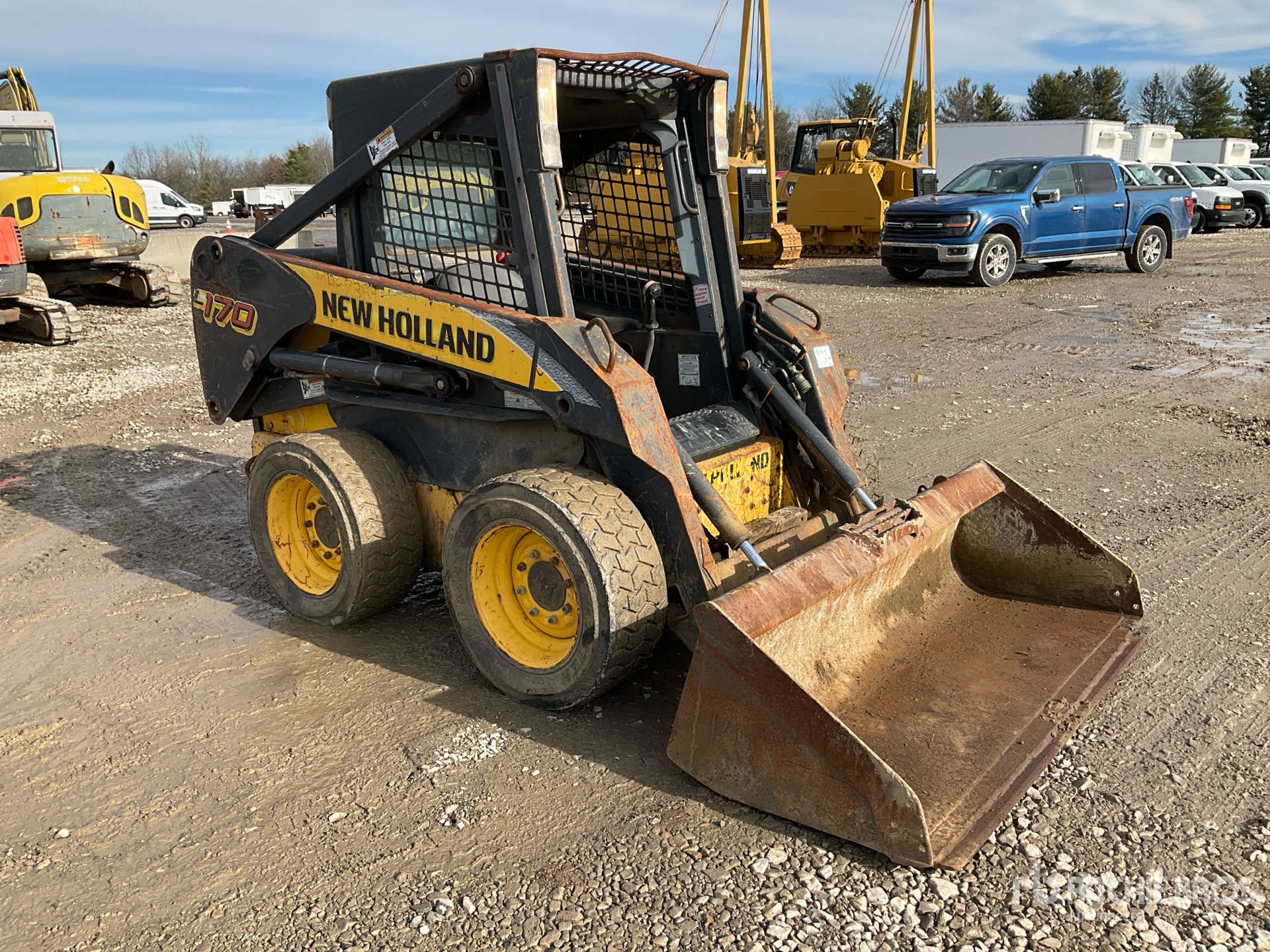 General Appearance with Picture, Right Front Corner