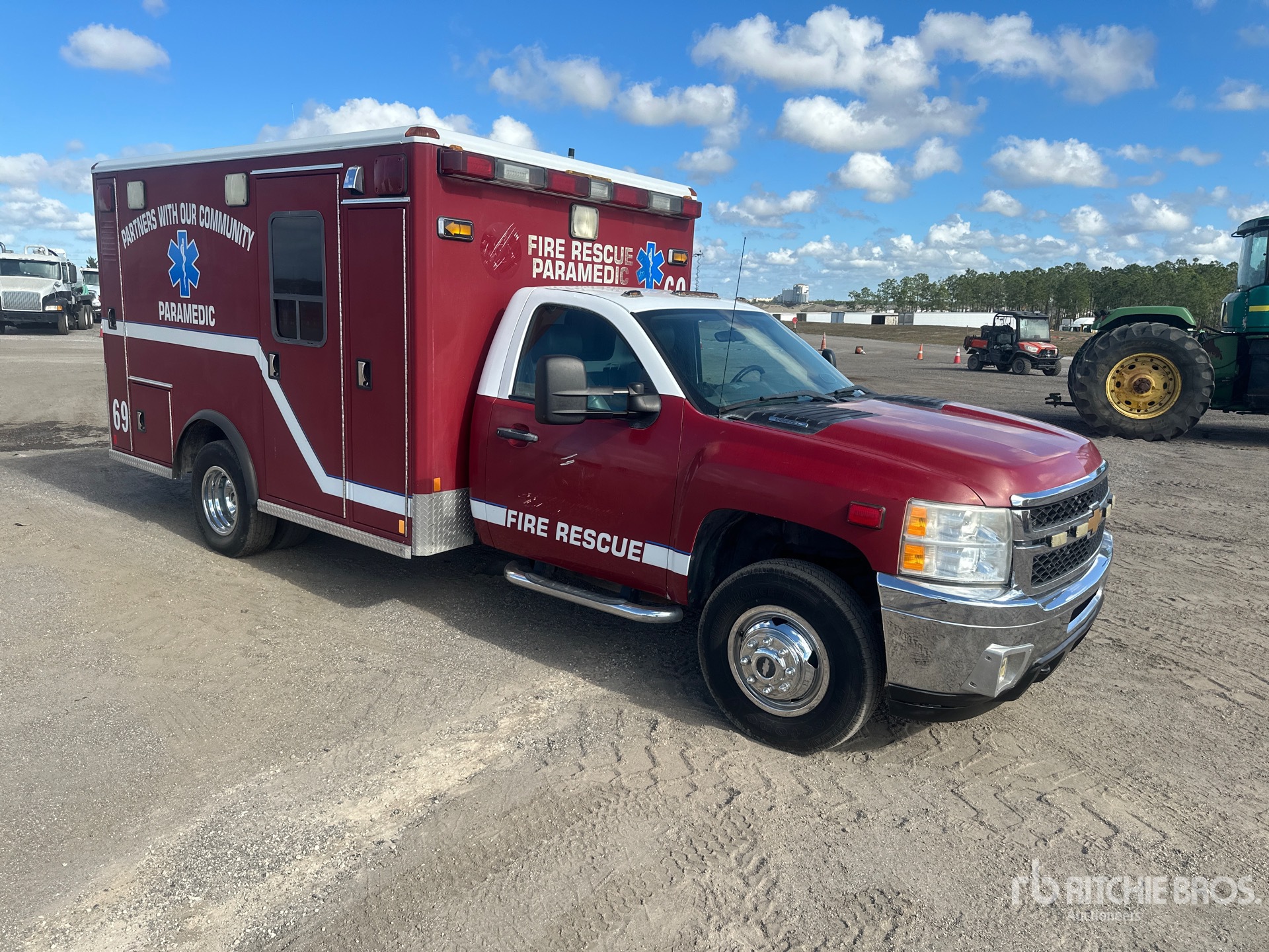 General Appearance with Picture, Right Front Corner