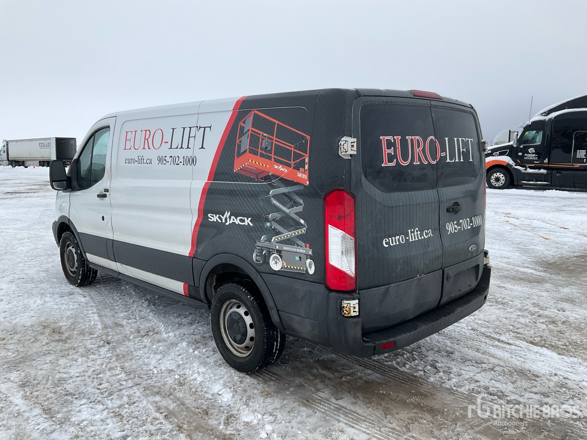 General Appearance with Picture, Left Rear Corner