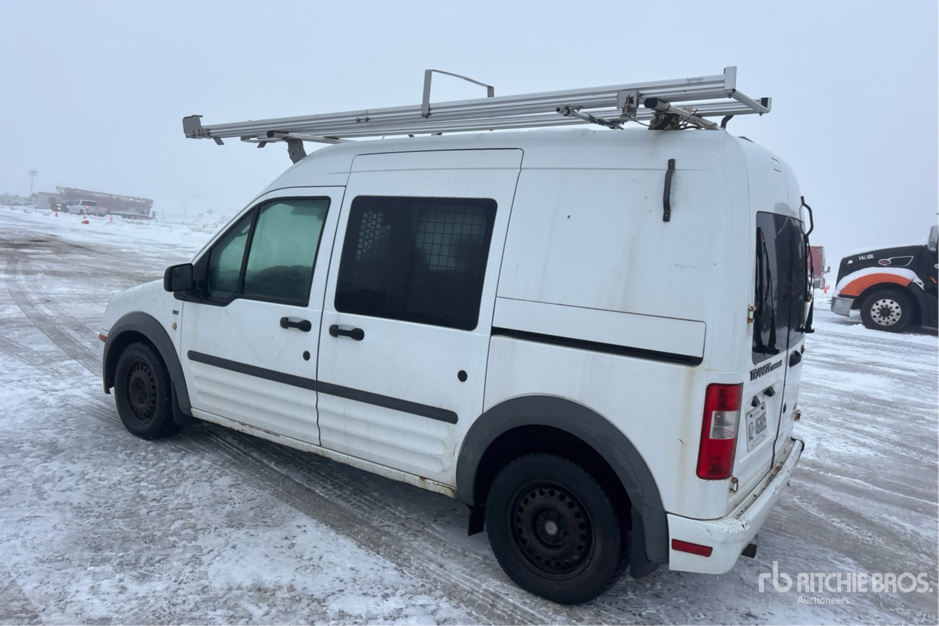 General Appearance with Foto, angolo posteriore sinistro