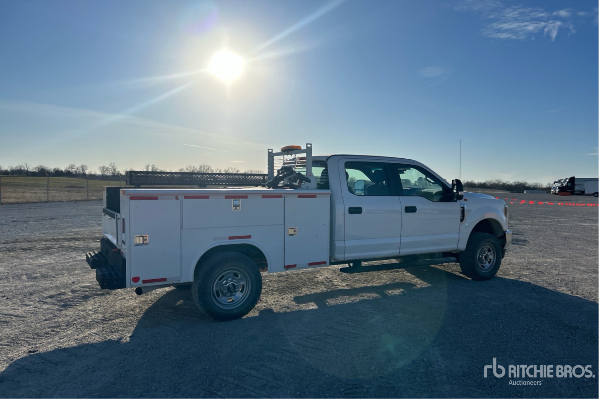 General Appearance with Imagen: esquina trasera derecha