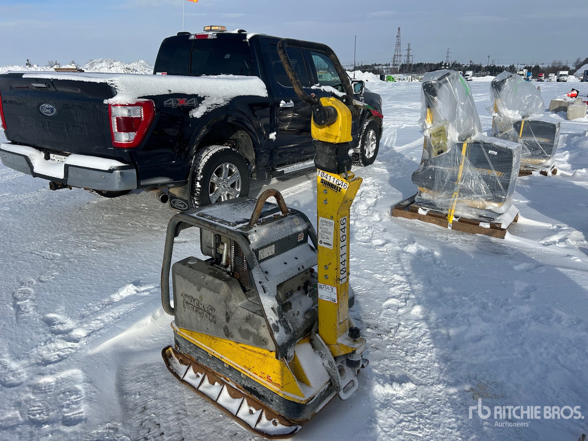 General Appearance with Picture, Right Front Corner