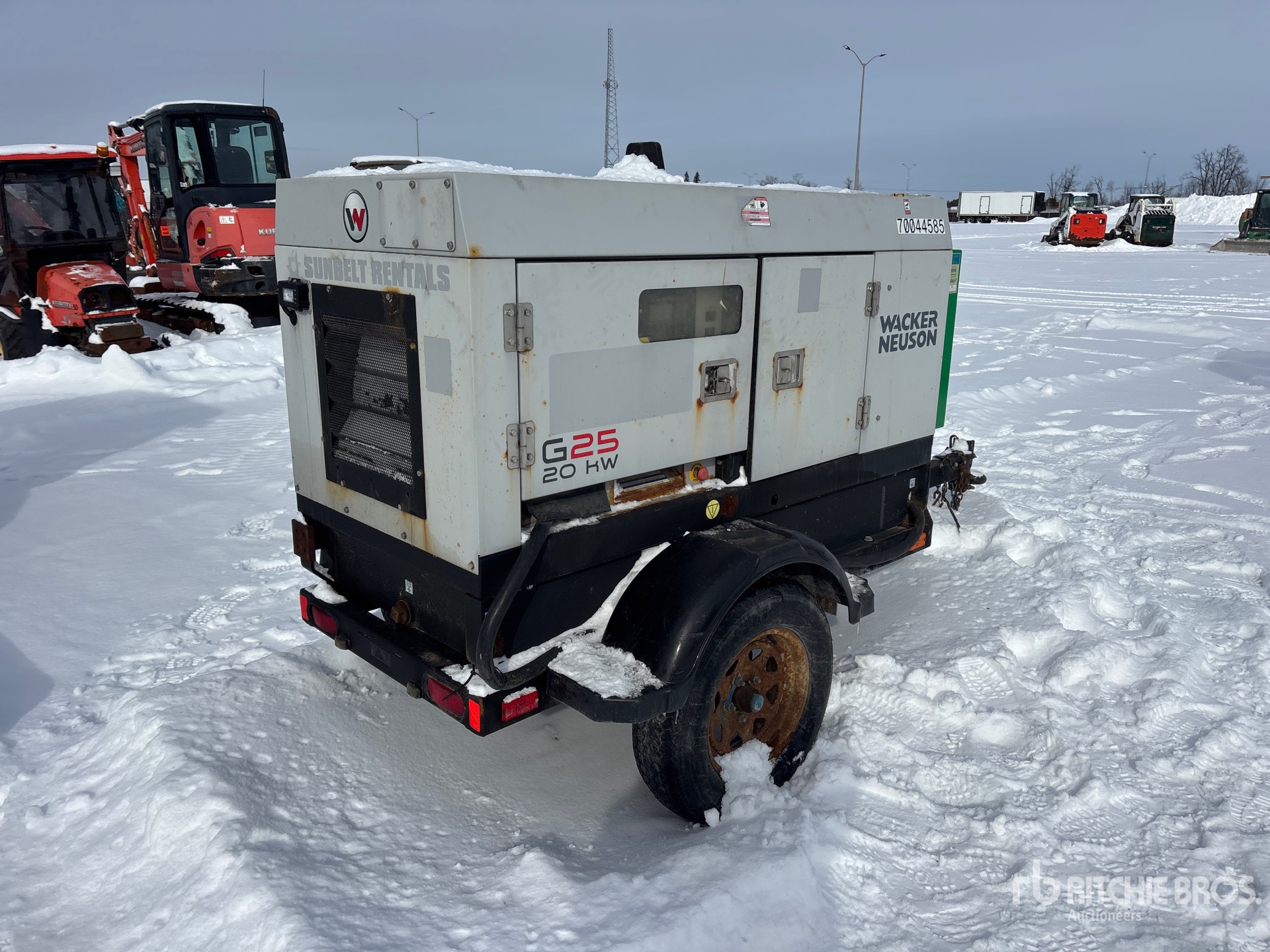 General Appearance with Picture, Right Rear Corner