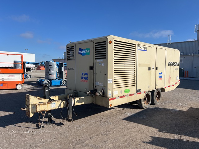 2011 Doosan HP1600WCU-T3 1600 cfm Air Compressor