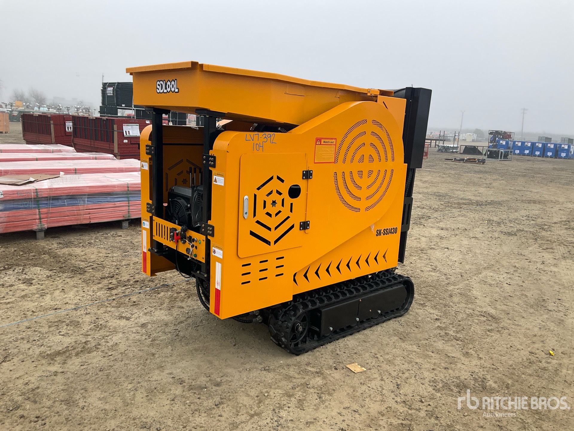 General Appearance with Bild, Ecke vorne links