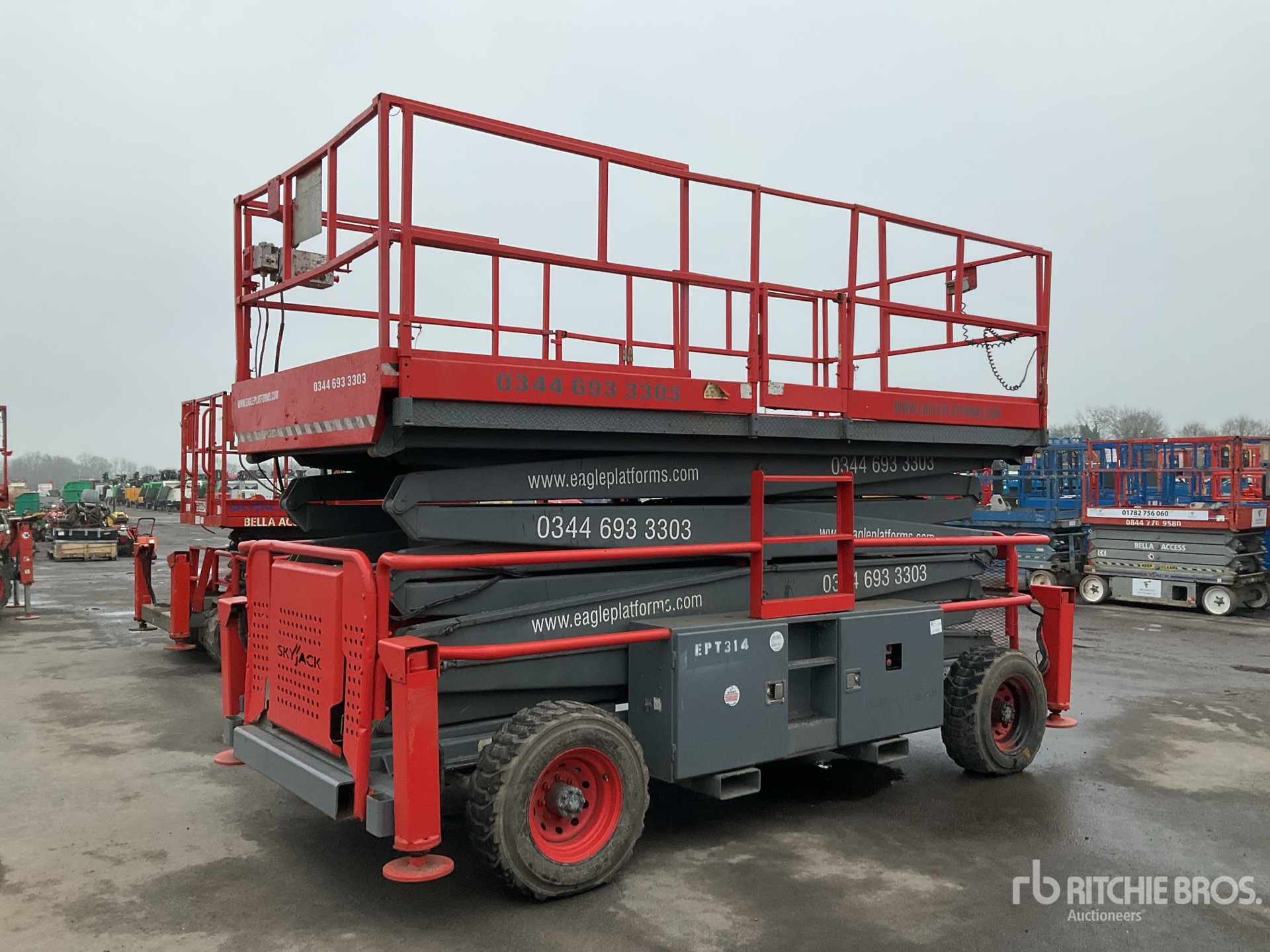 General Appearance with Picture, Left Front Corner