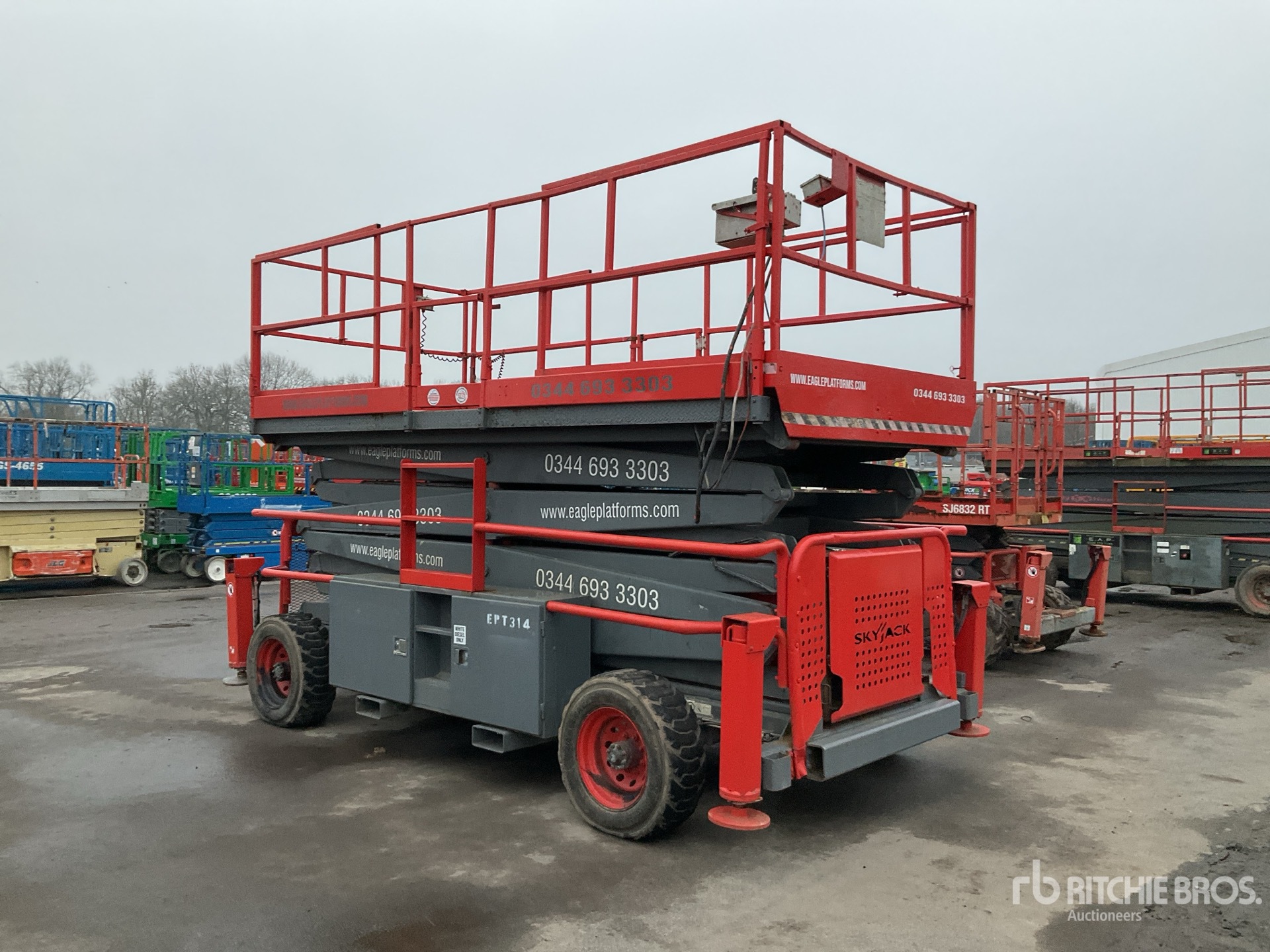 General Appearance with Picture, Right Front Corner