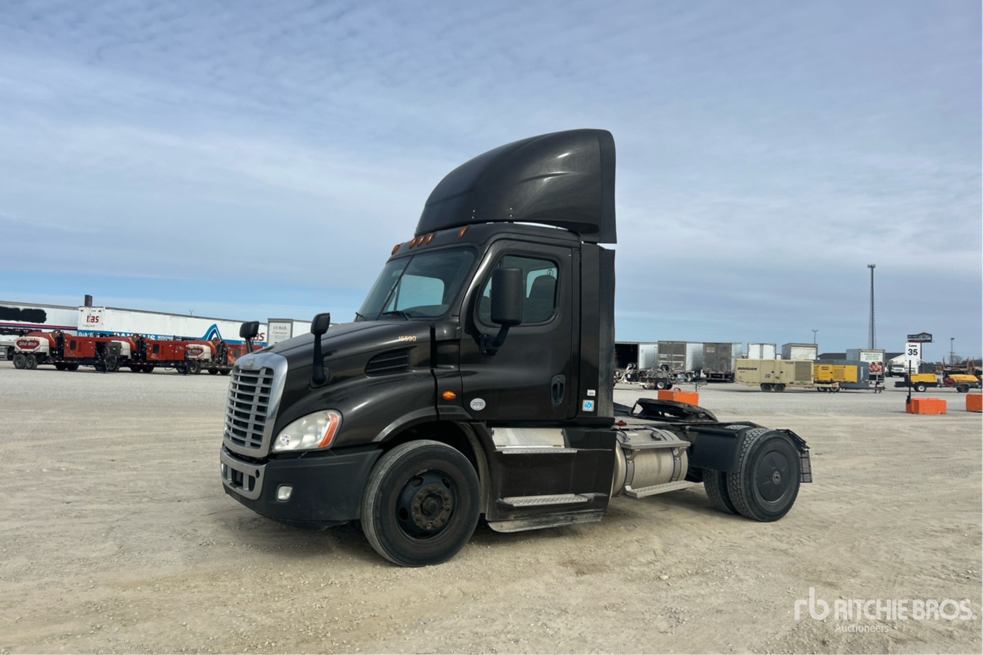 General Appearance with Picture, Left Front Corner