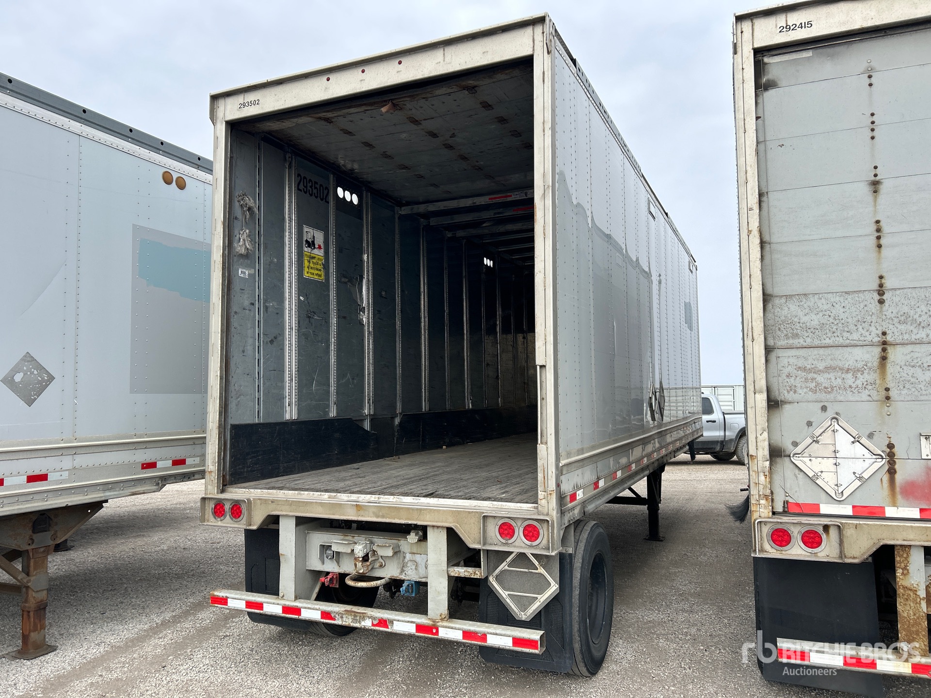 General Appearance with Imagen: esquina trasera derecha