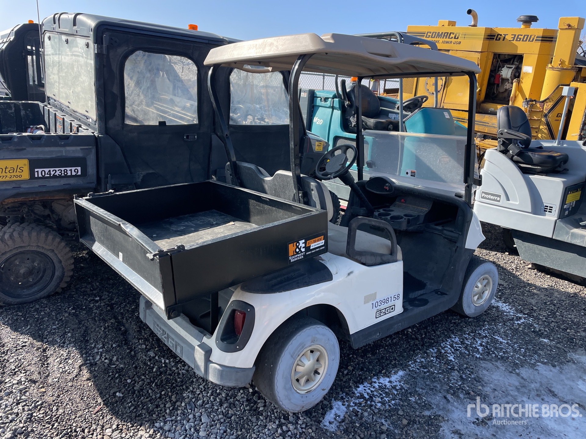 General Appearance with Bild, Ecke hinten rechts