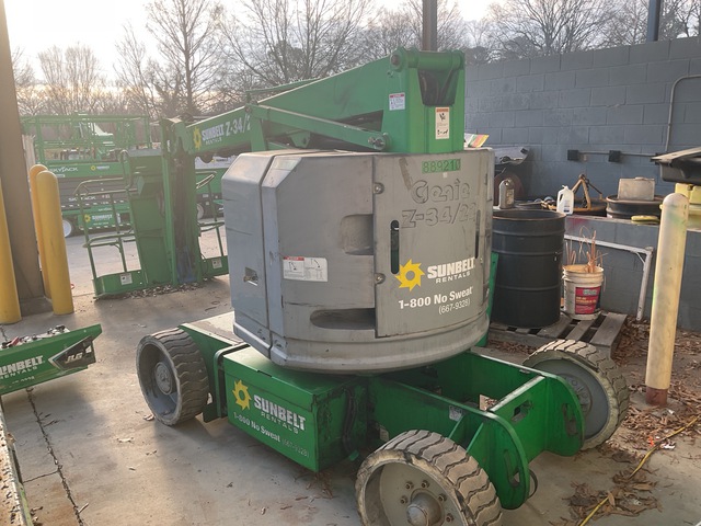 2016 Genie Z-34/22N 2WD Electric Articulating Boom Lift (Inoperable) 2016 Genie Z-34/22N 2WD Electric Articulating Boom Lift (Inoperable)
