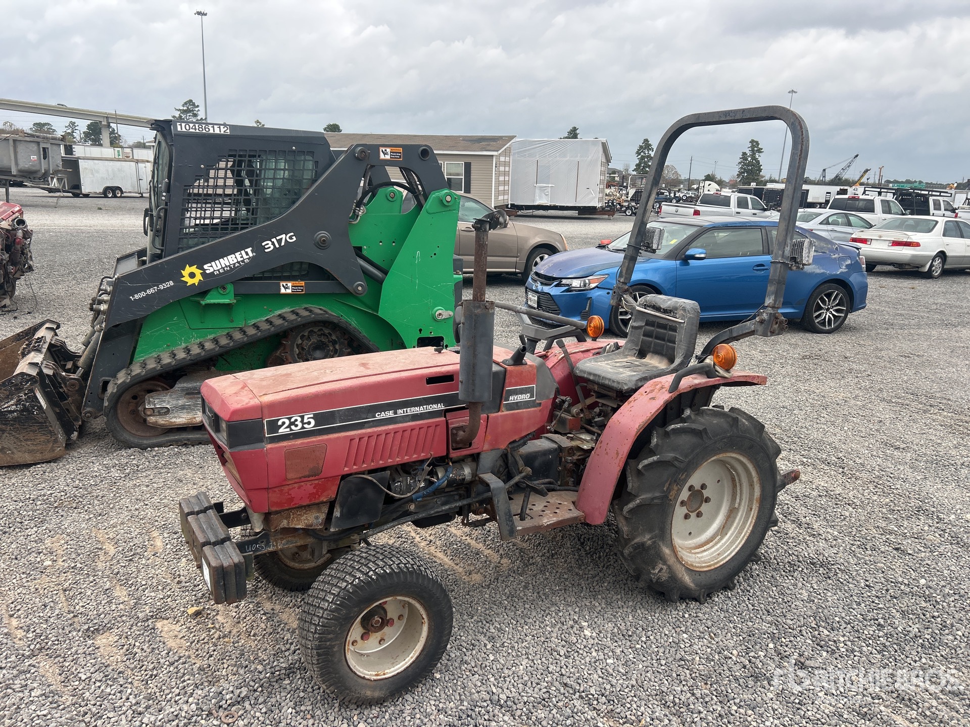 General Appearance with Foto, angolo anteriore sinistro