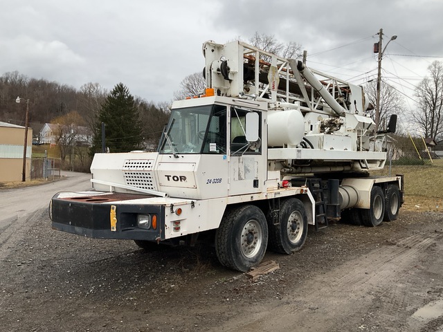 2001 TorTruck Corporation DR -4290 on 2001 Watson 3100 8x4 Twin-Steer Drill Truck