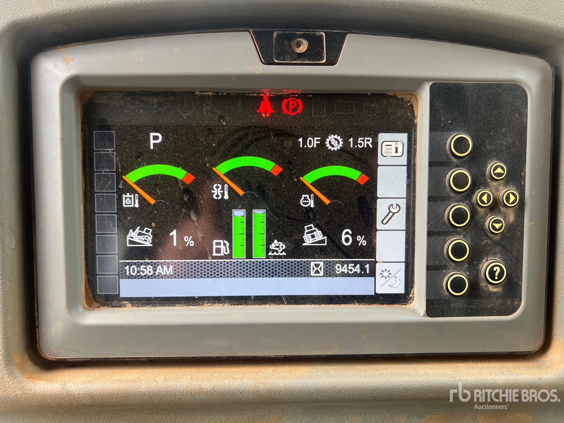 General Appearance with Hour Meter / Odometer