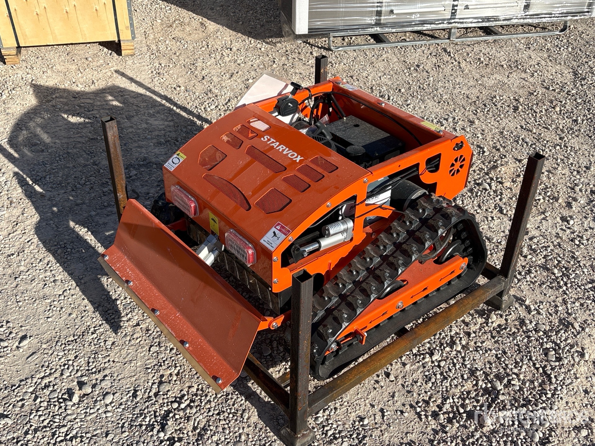 General Appearance with Picture, Left Front Corner