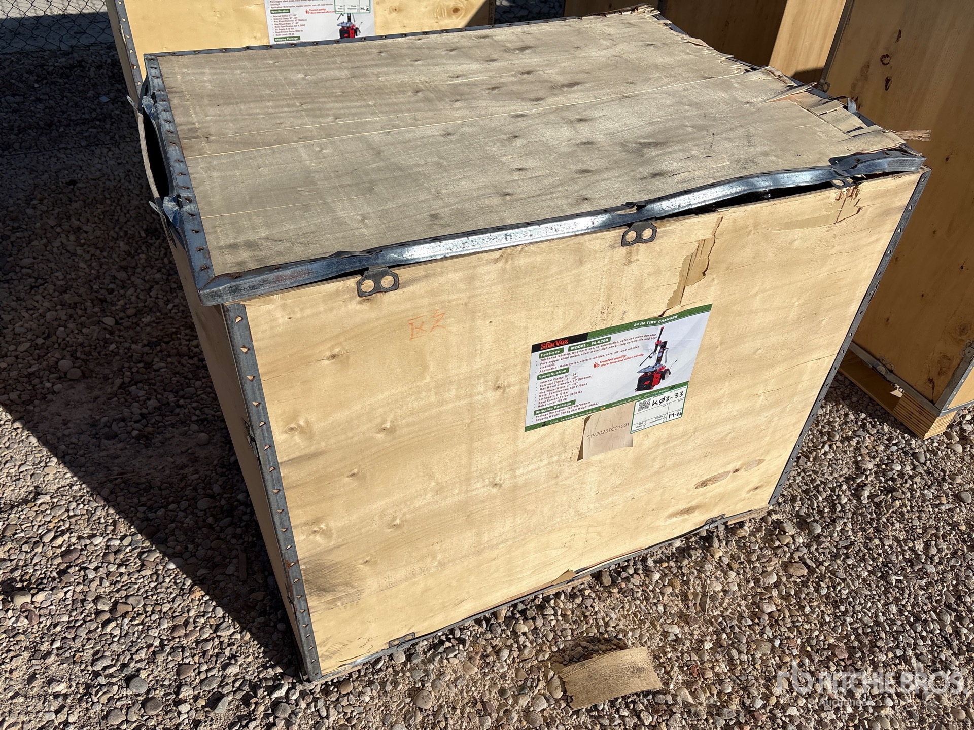 General Appearance with Picture, Left Rear Corner