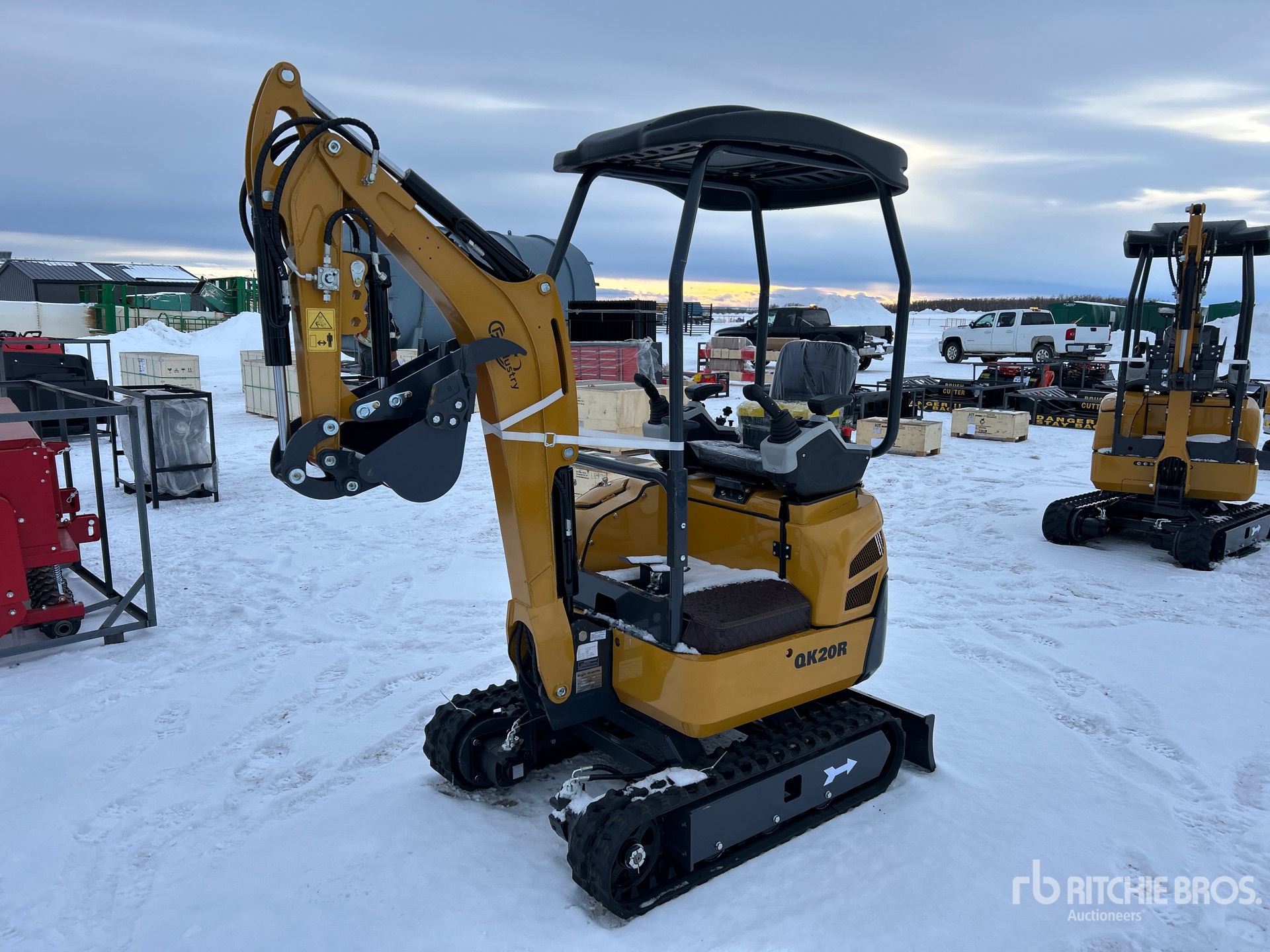 General Appearance with Picture, Left Front Corner