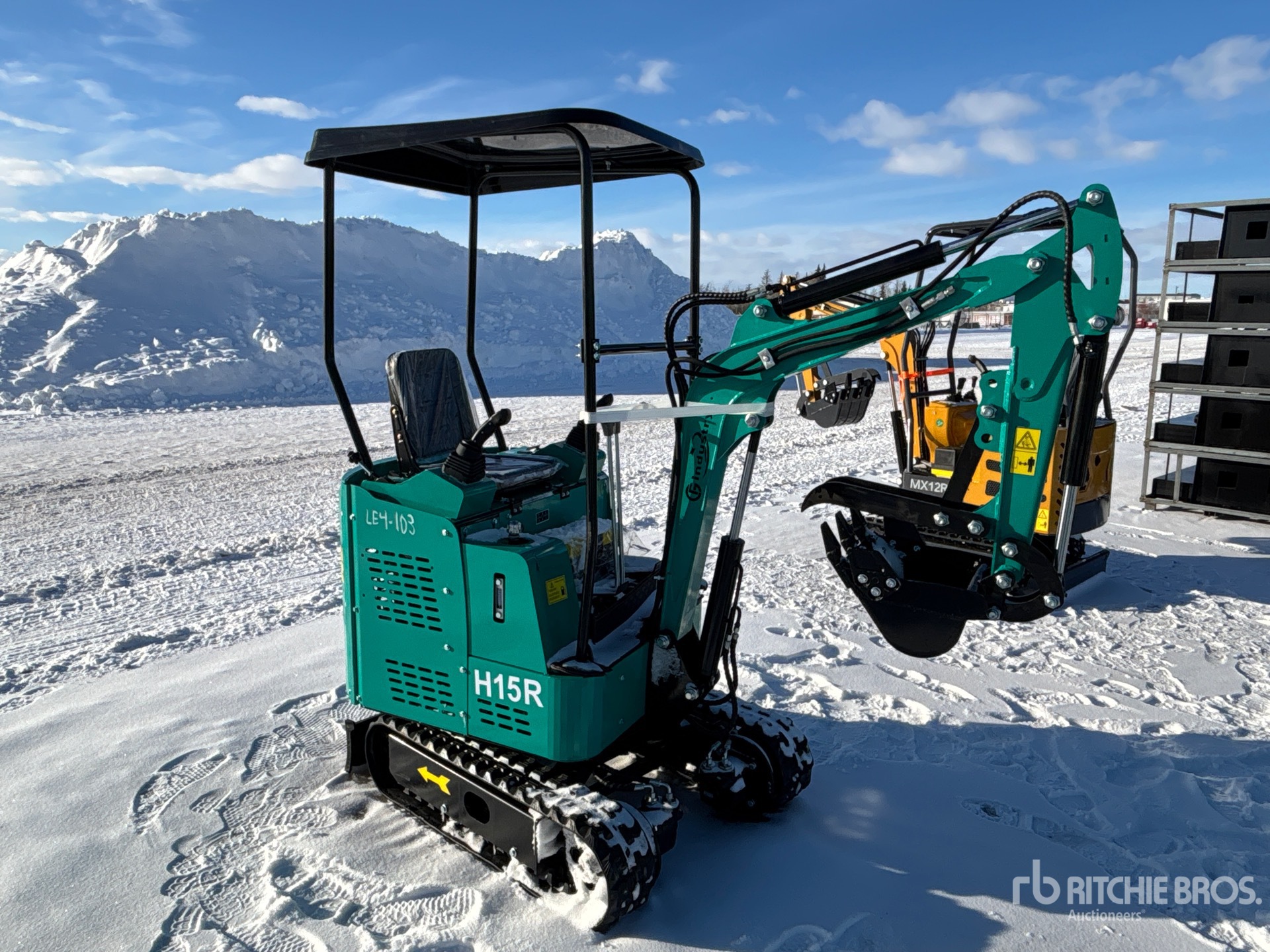 General Appearance with Picture, Right Front Corner