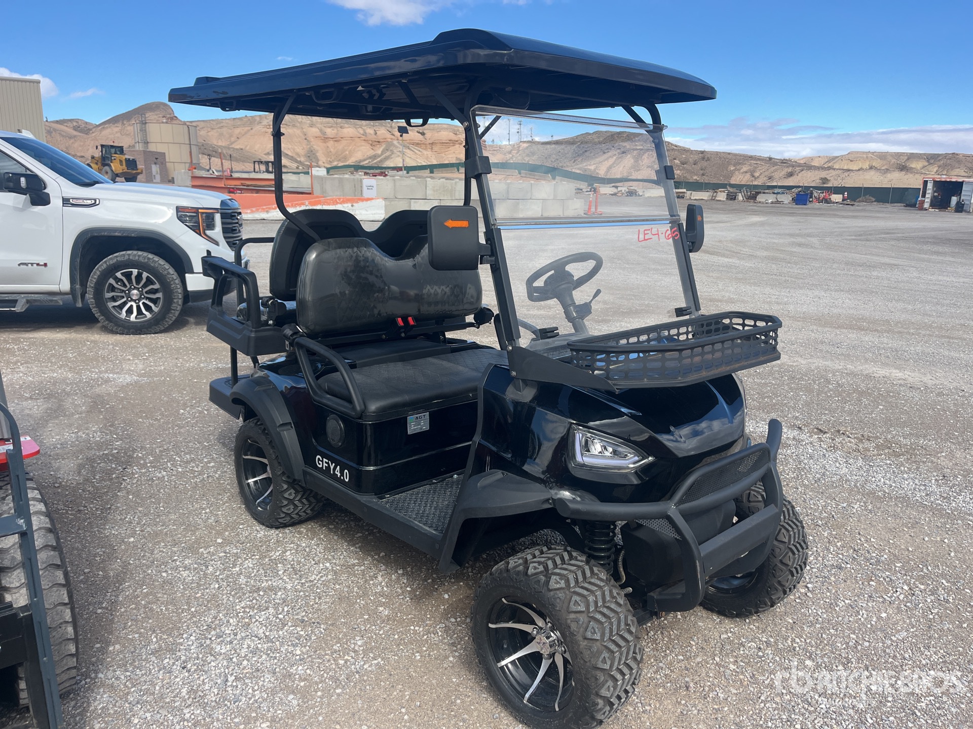 General Appearance with Picture, Right Front Corner