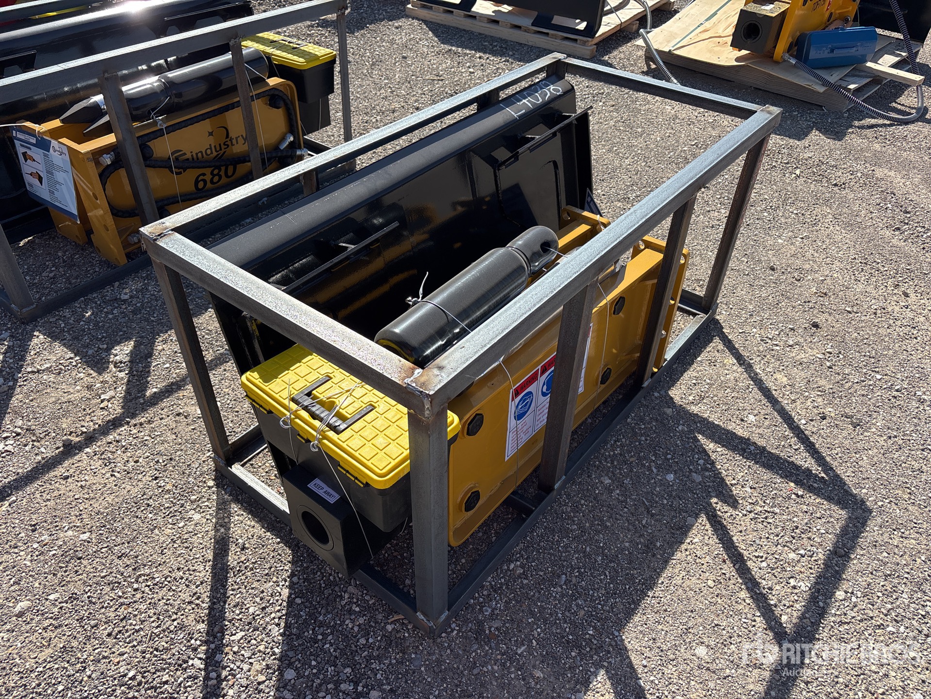 General Appearance with Picture, Right Front Corner