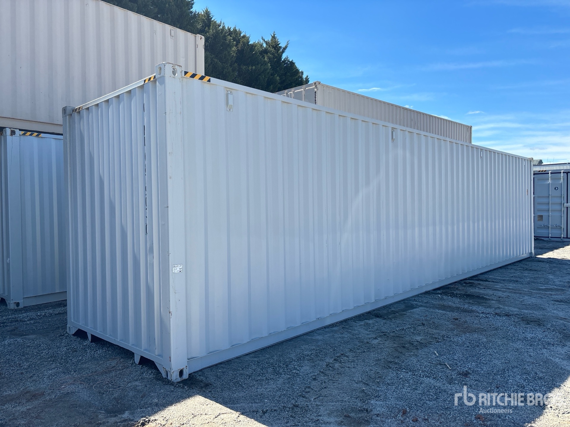 Aspect général with Image, coin arrière droit