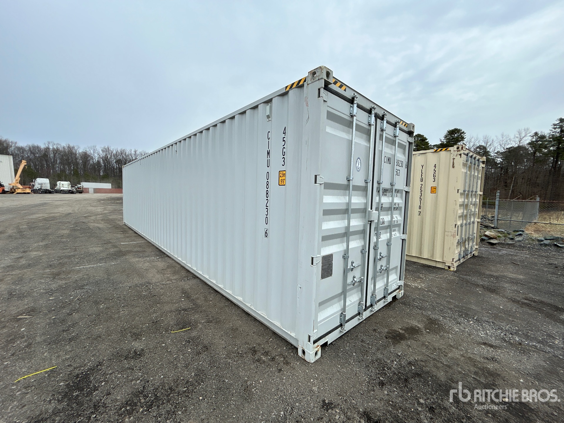 General Appearance with Image, coin avant droit