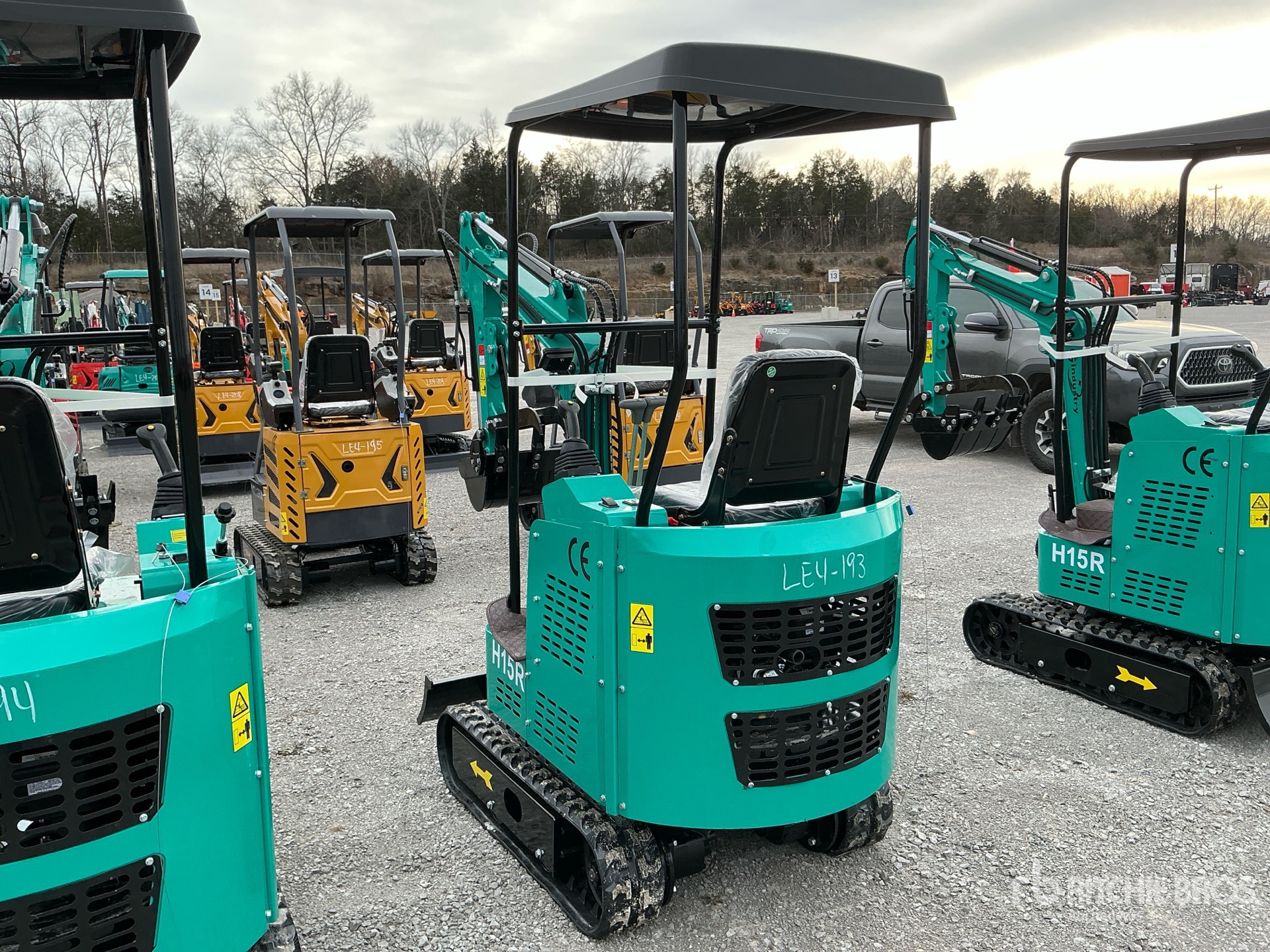 General Appearance with Picture, Left Rear Corner