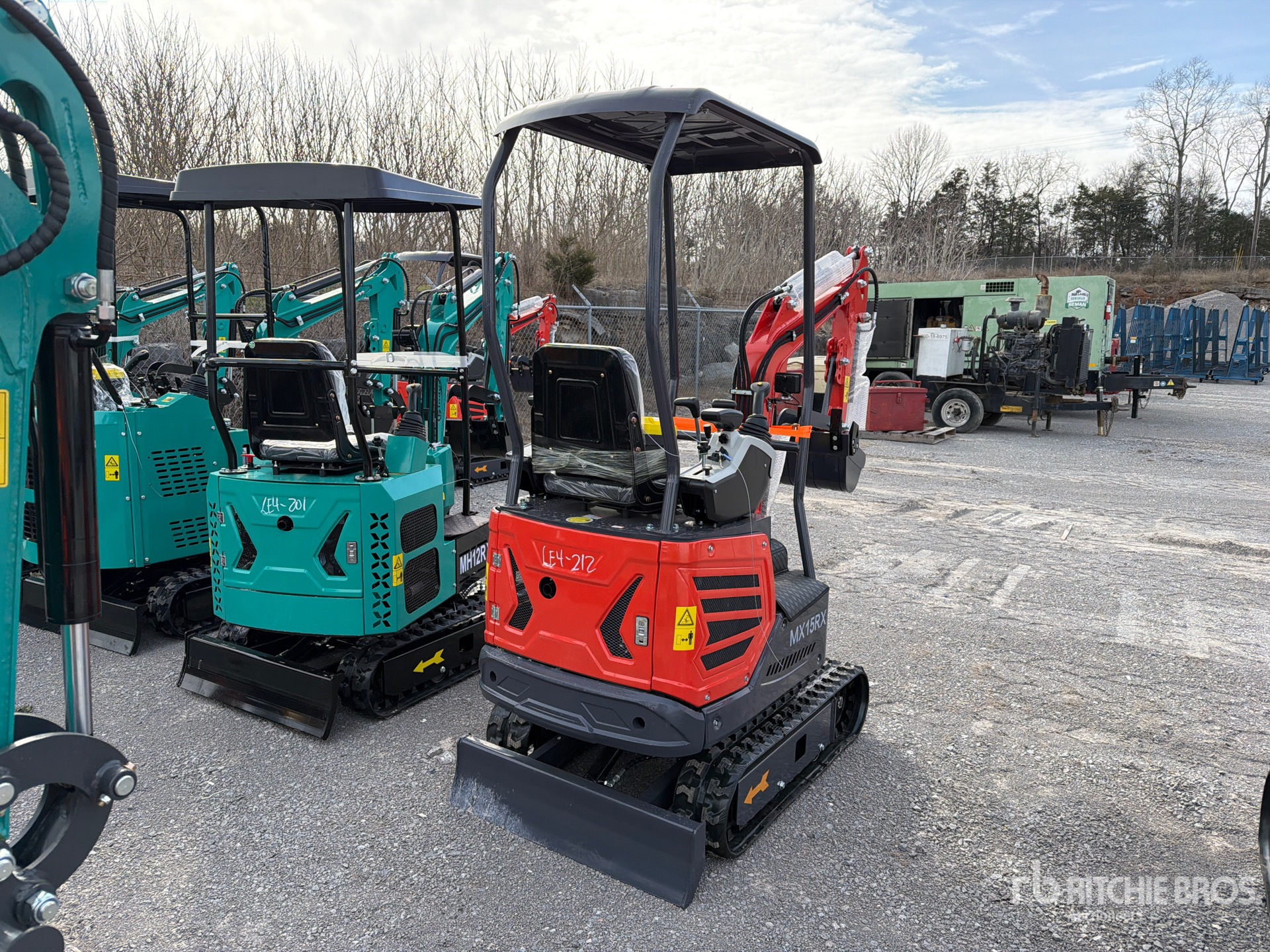 General Appearance with Picture, Right Rear Corner